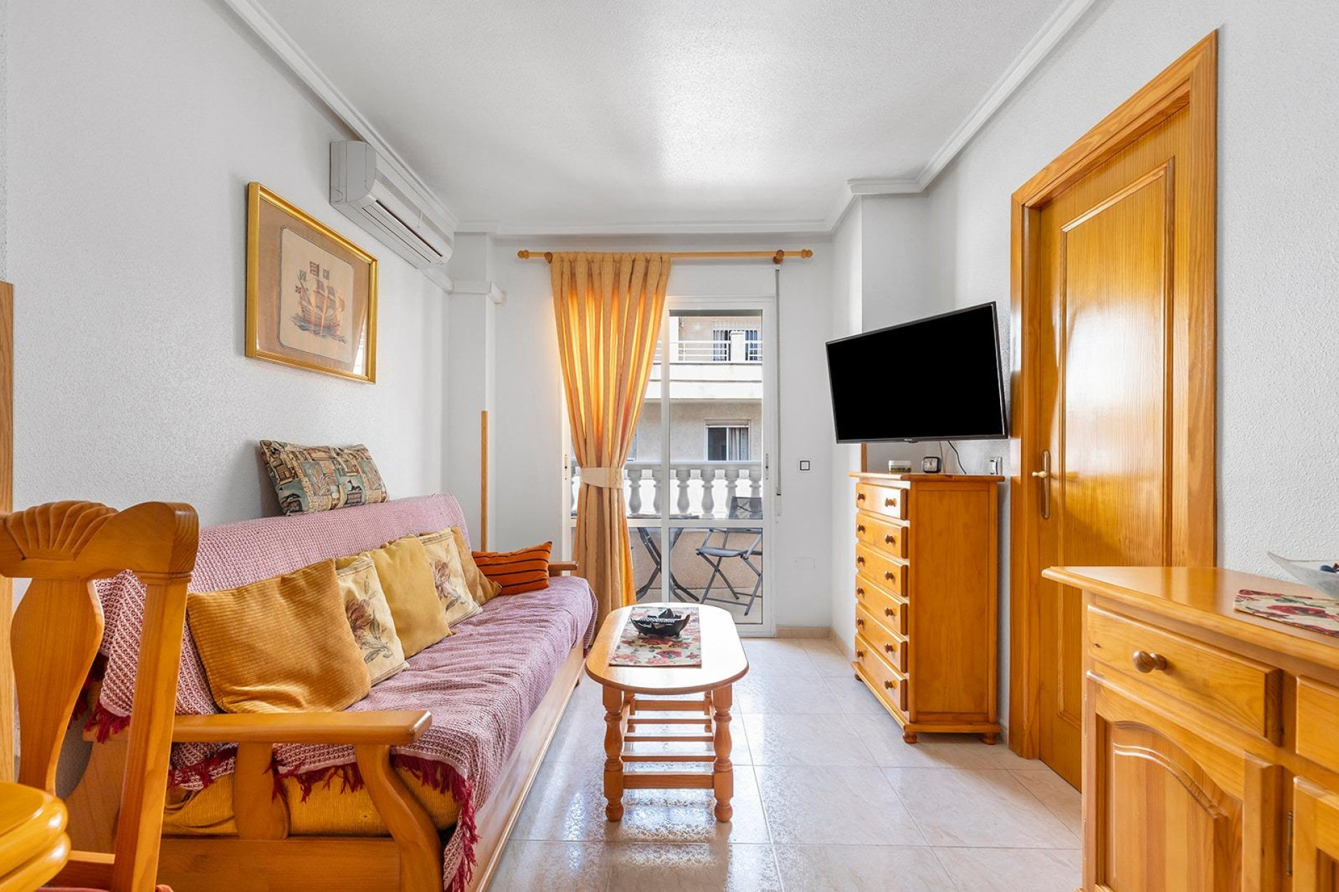 Resale - Apartment  - Torrevieja - Estacion de autobuses