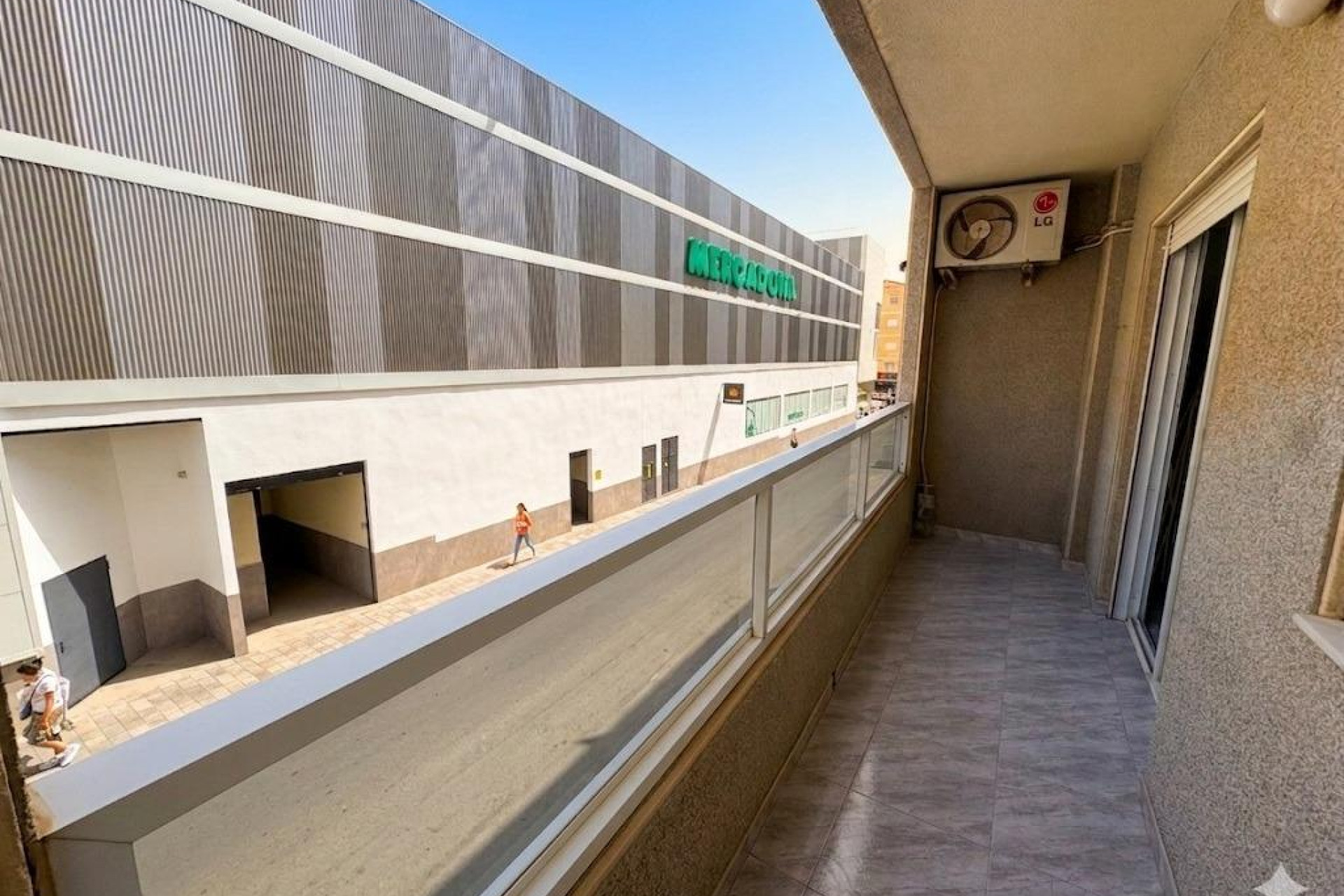 Resale - Apartment  - Torrevieja - Estacion de autobuses