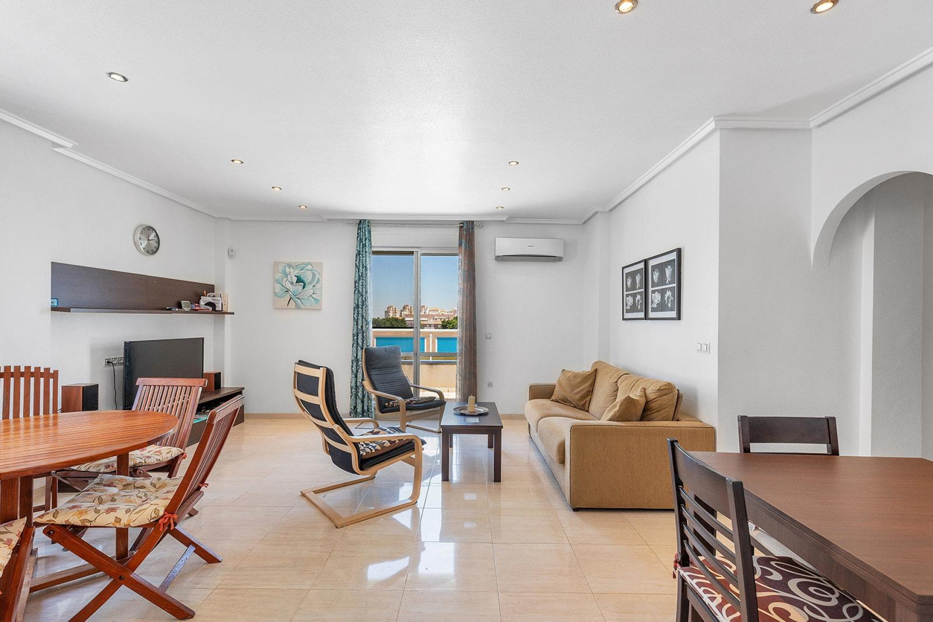 Resale - Apartment  - Torrevieja - Estacion de autobuses