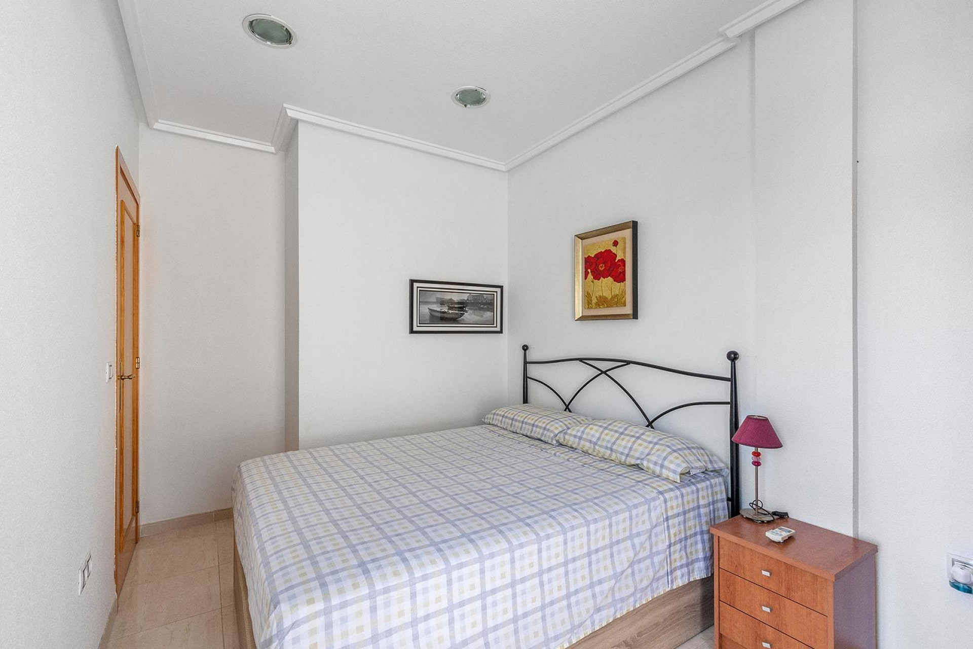 Resale - Apartment  - Torrevieja - Estacion de autobuses