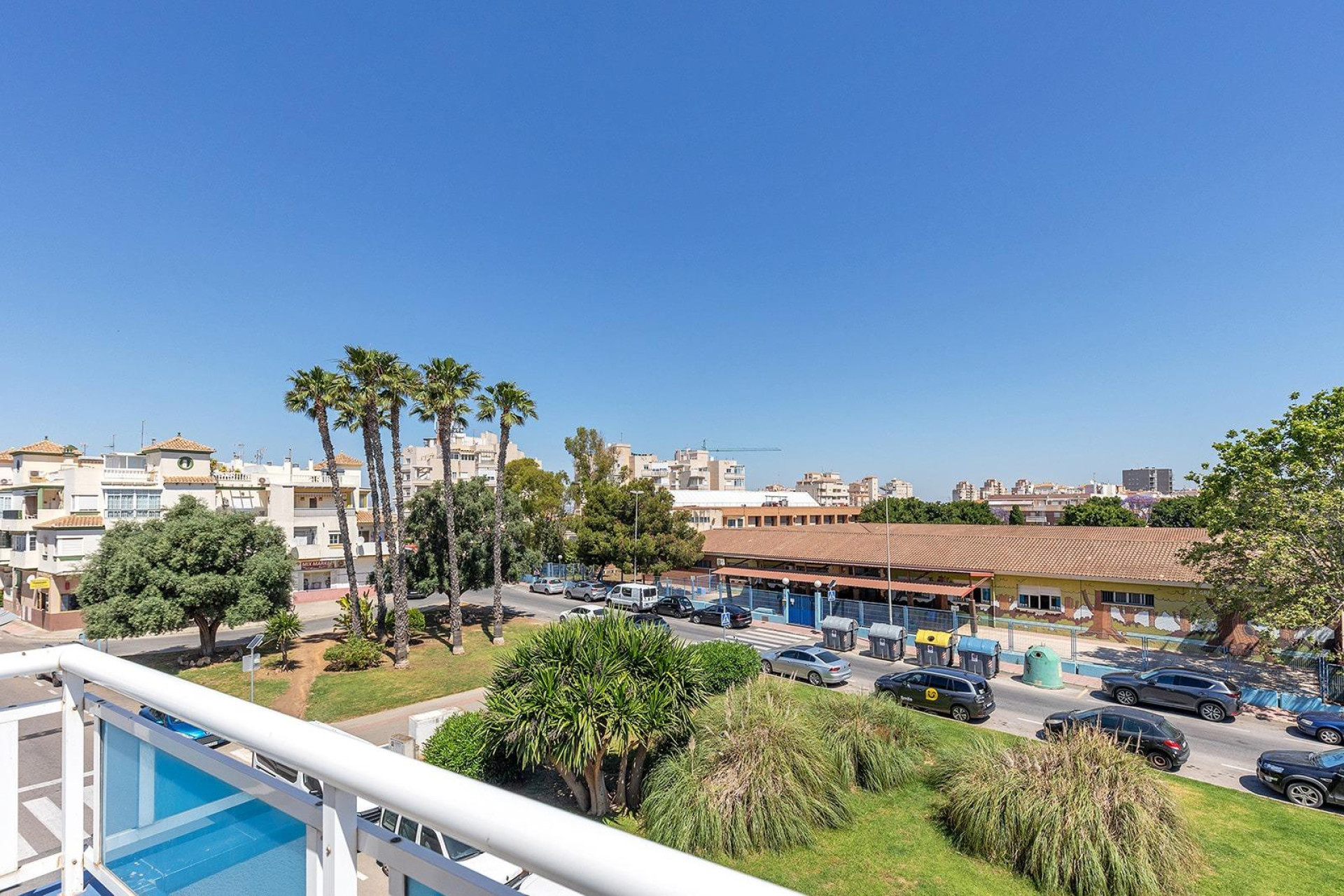 Resale - Apartment  - Torrevieja - Estacion de autobuses