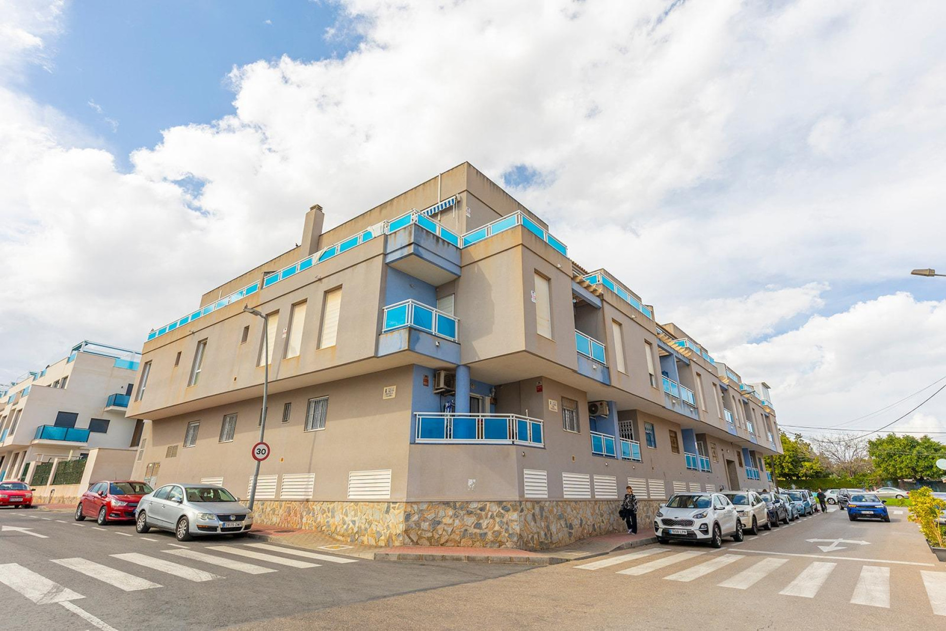 Resale - Apartment  - Torrevieja - Estacion de autobuses