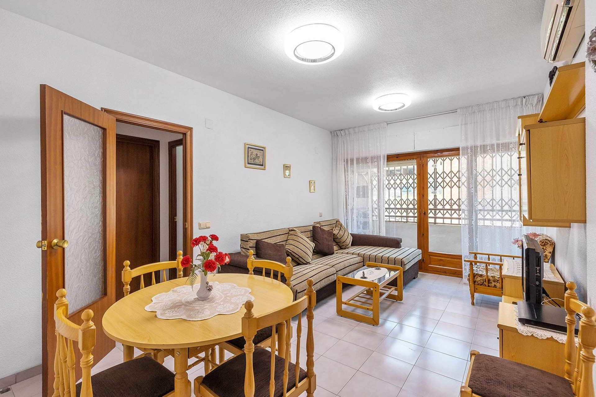 Resale - Apartment  - Torrevieja - Estacion de autobuses