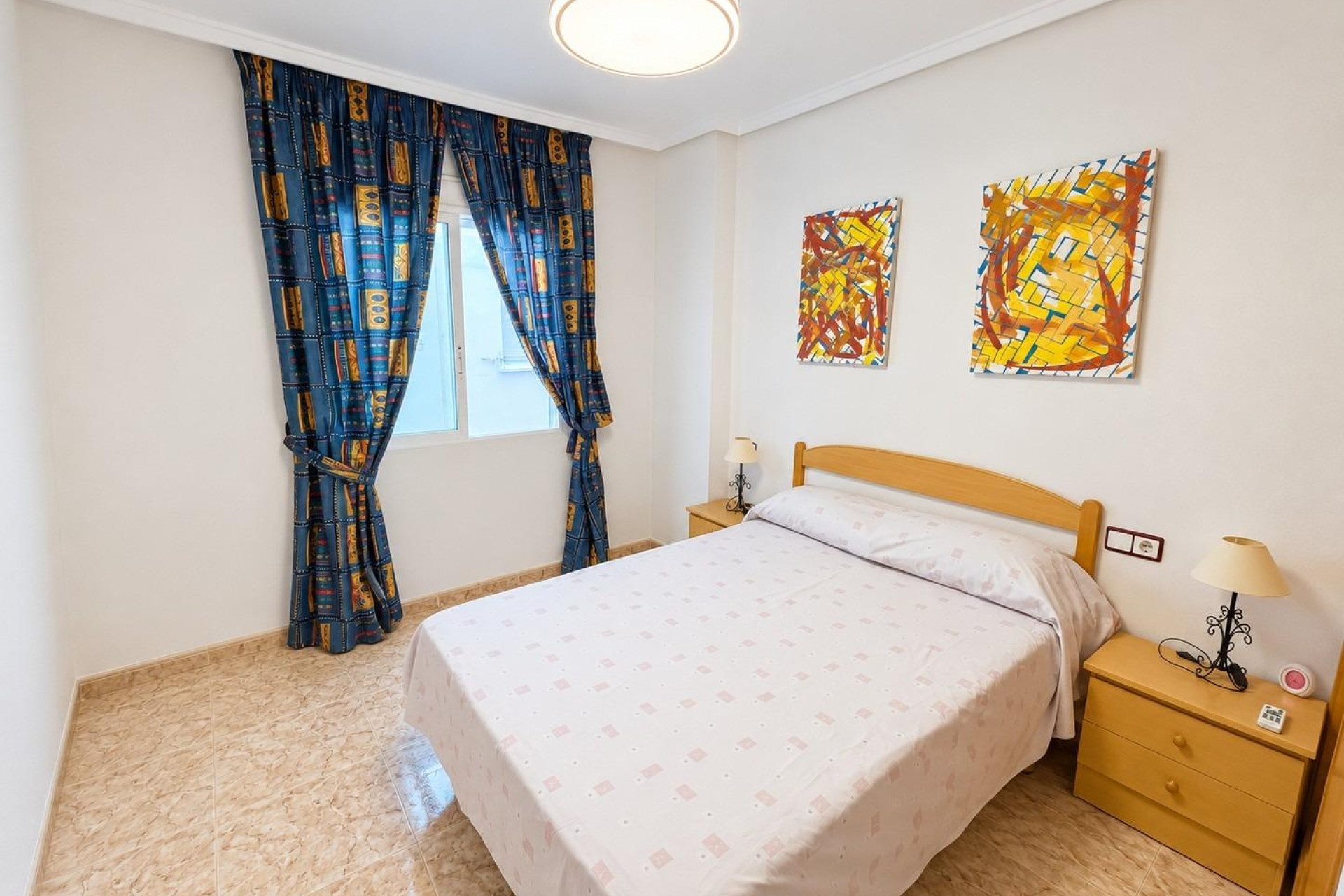 Resale - Apartment  - Torrevieja - Estacion de autobuses