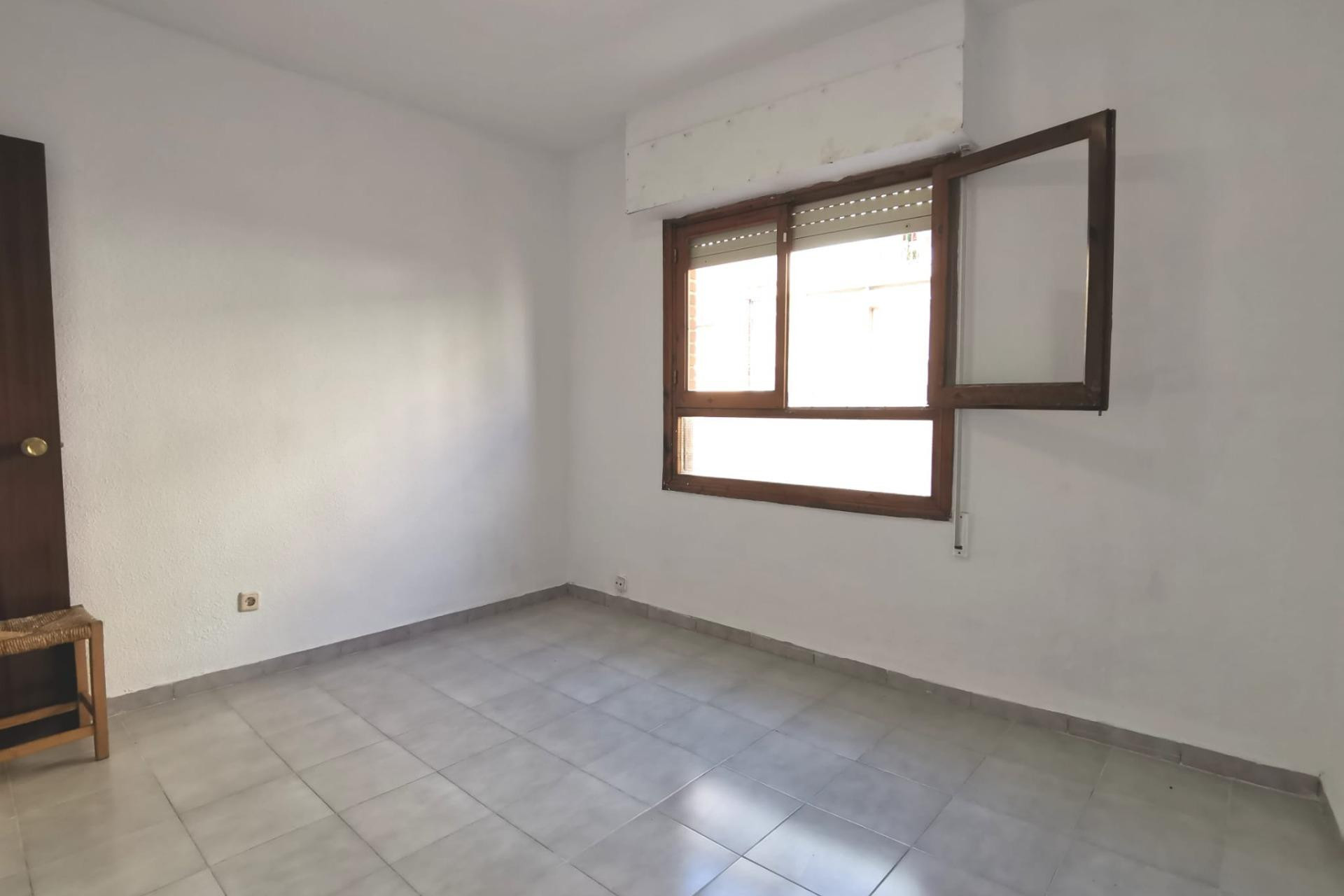 Resale - Apartment  - Torrevieja - Estacion de autobuses