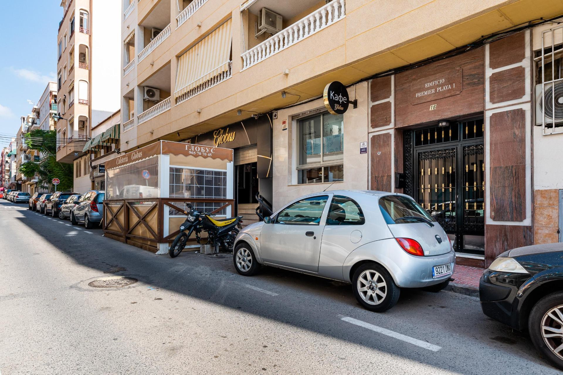 Resale - Apartment  - Torrevieja - Estacion de autobuses