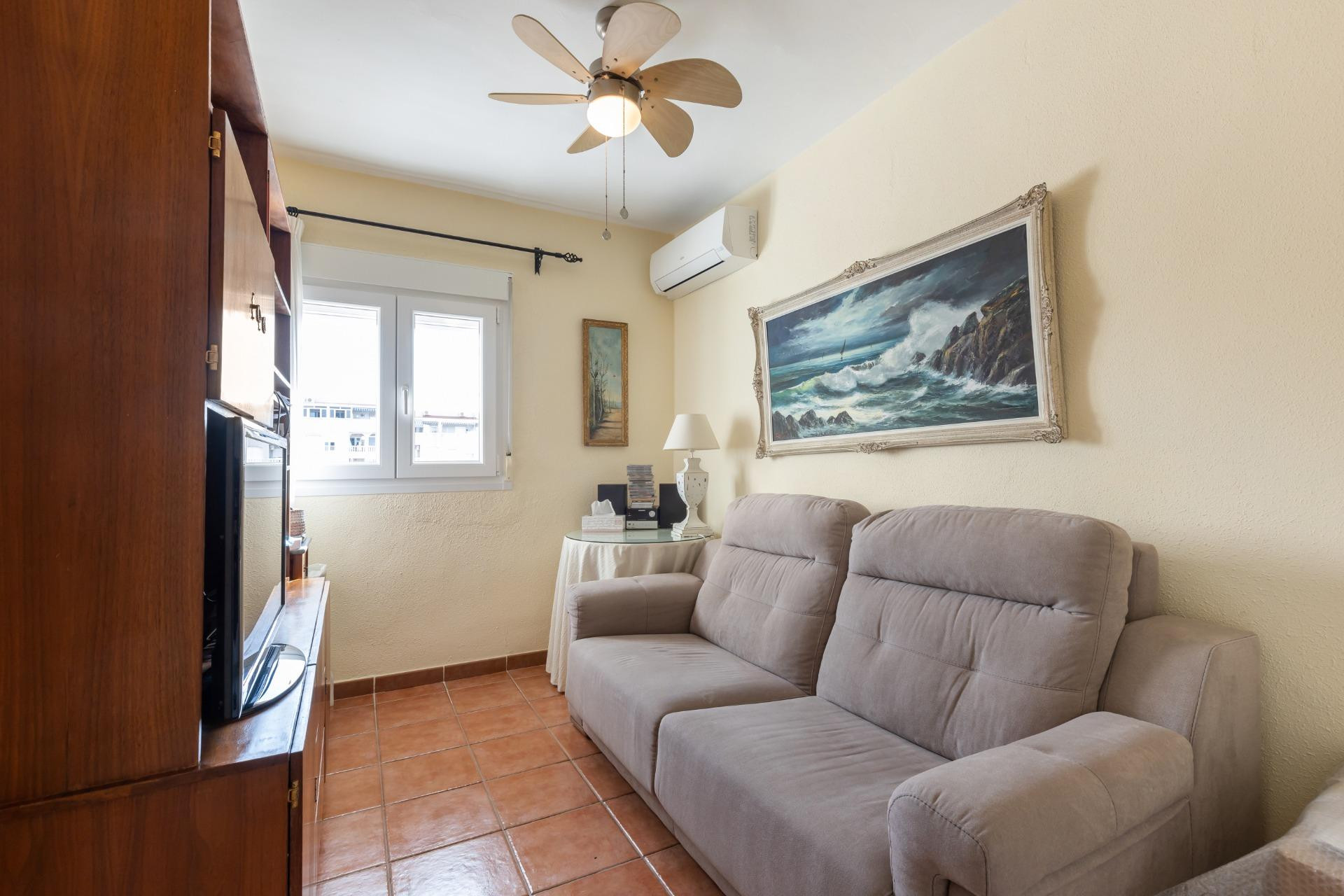 Resale - Apartment  - Torrevieja - Estacion de autobuses