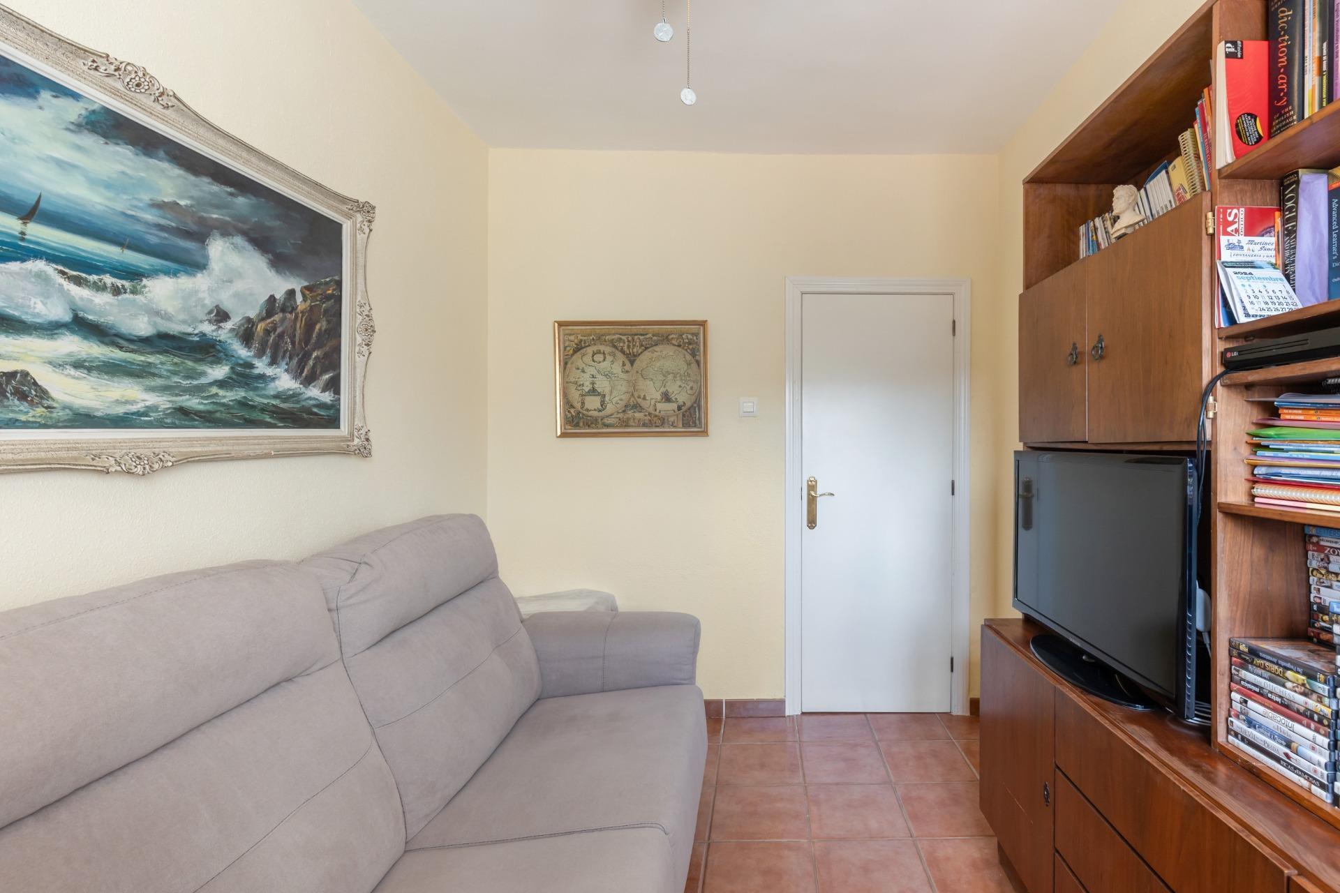 Resale - Apartment  - Torrevieja - Estacion de autobuses