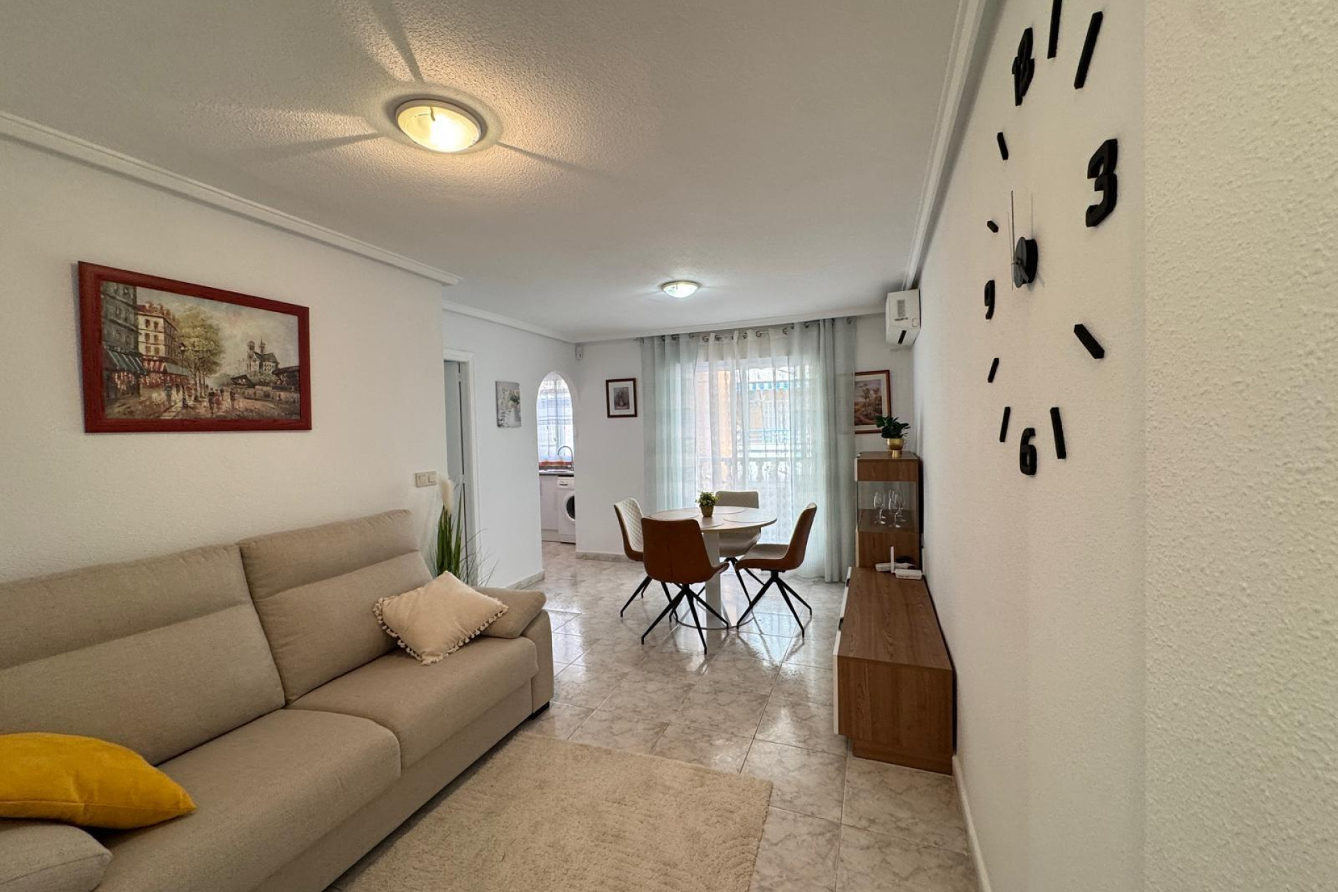 Resale - Apartment  - Torrevieja - Estacion de autobuses