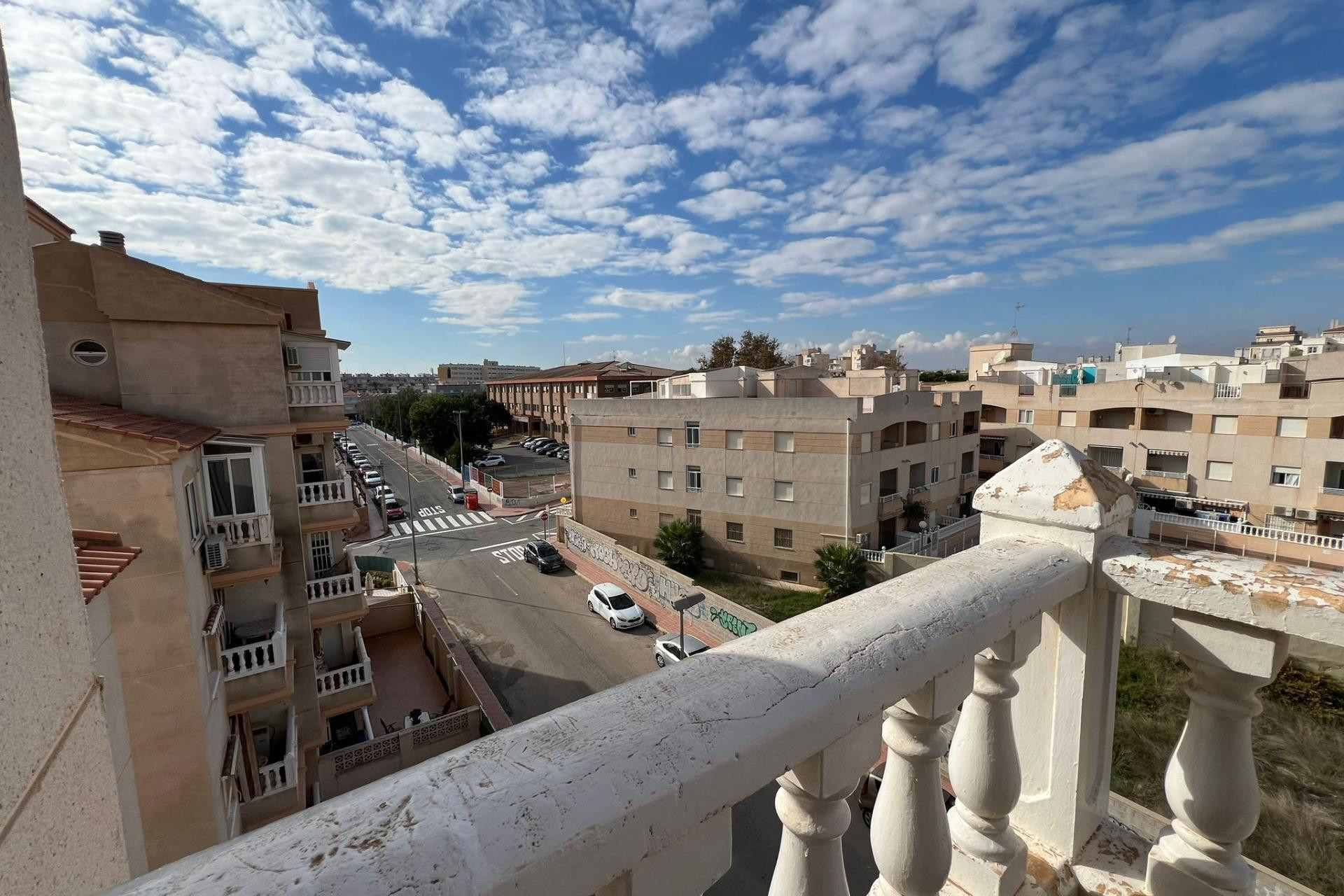 Resale - Apartment  - Torrevieja - Estacion de autobuses