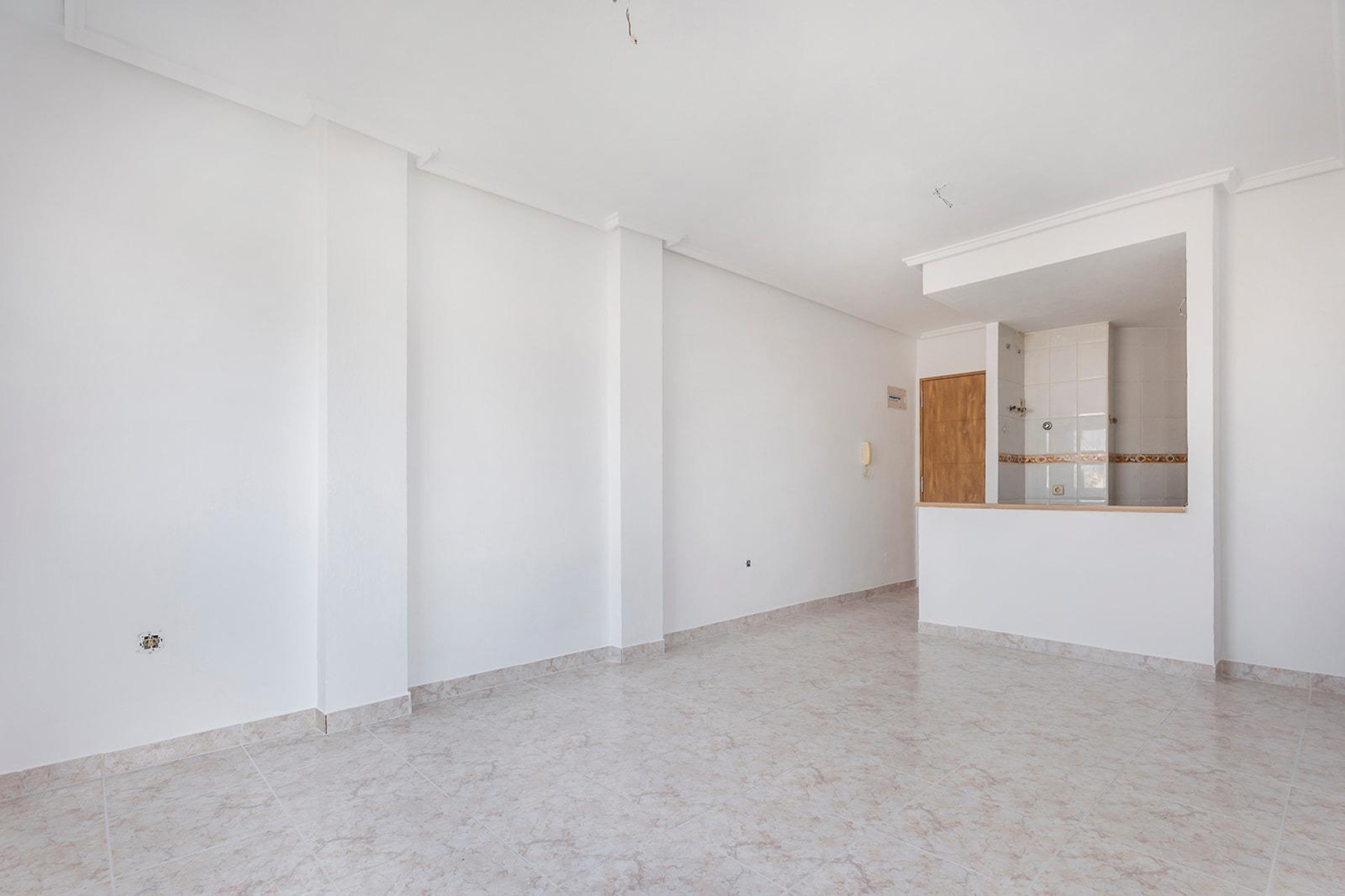 Resale - Apartment  - Torrevieja - Estacion de autobuses