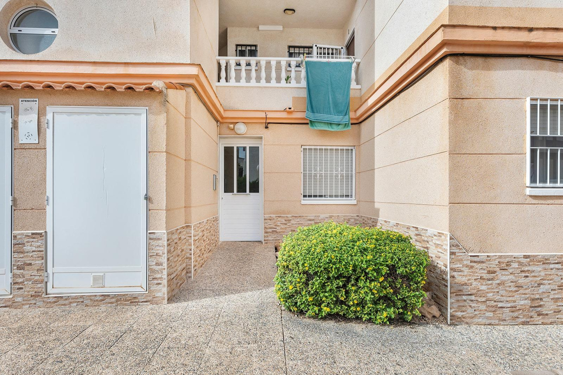 Resale - Apartment  - Torrevieja - Estacion de autobuses