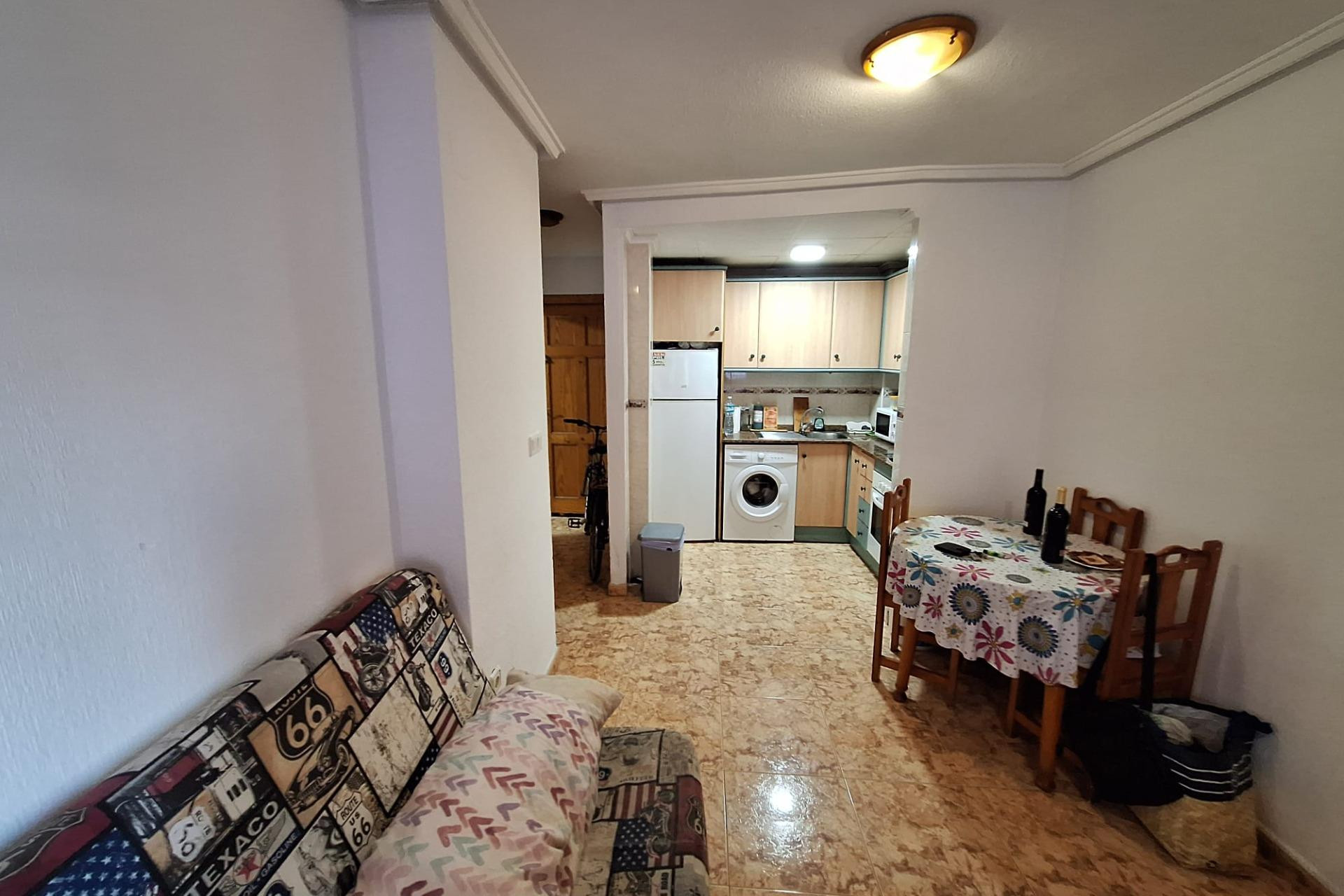 Resale - Apartment  - Torrevieja - Estacion de autobuses