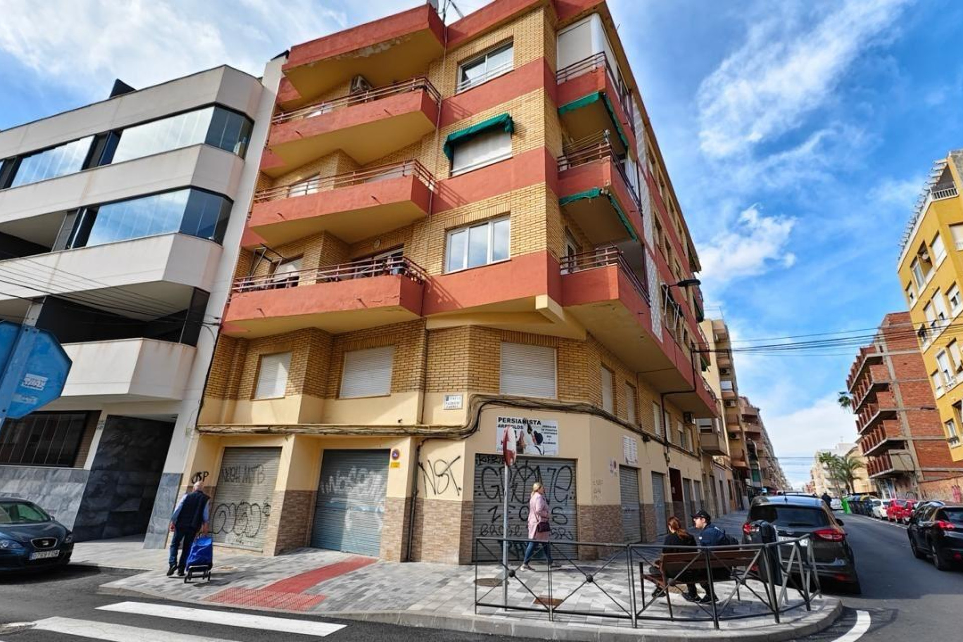 Resale - Apartment  - Torrevieja - Estacion de autobuses