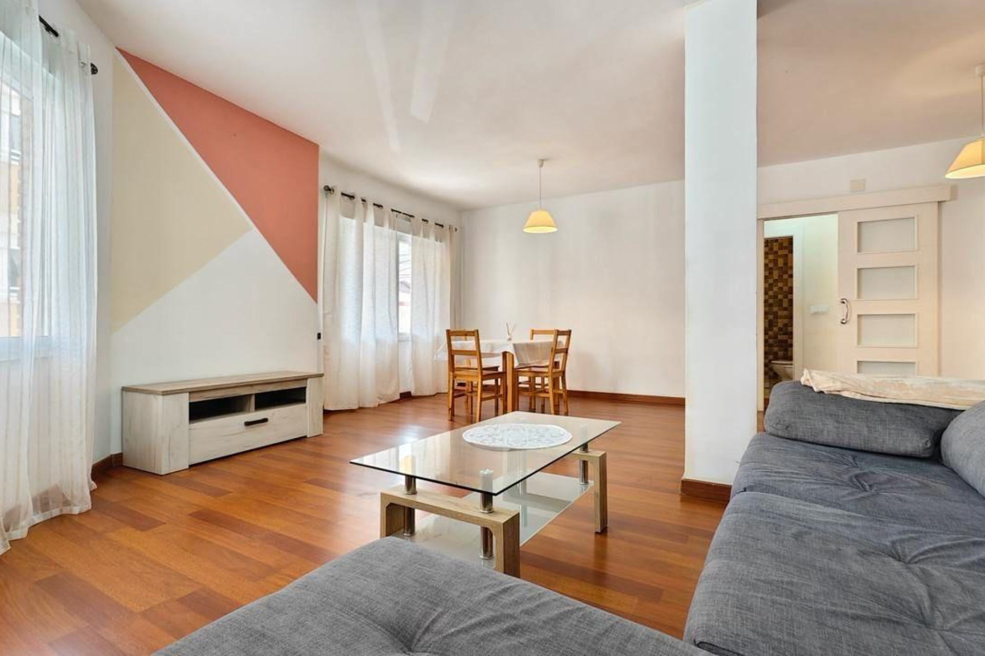 Resale - Apartment  - Torrevieja - Estacion de autobuses