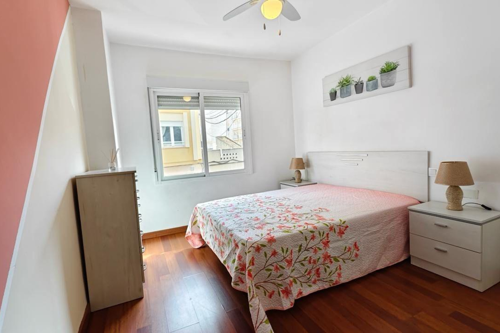 Resale - Apartment  - Torrevieja - Estacion de autobuses