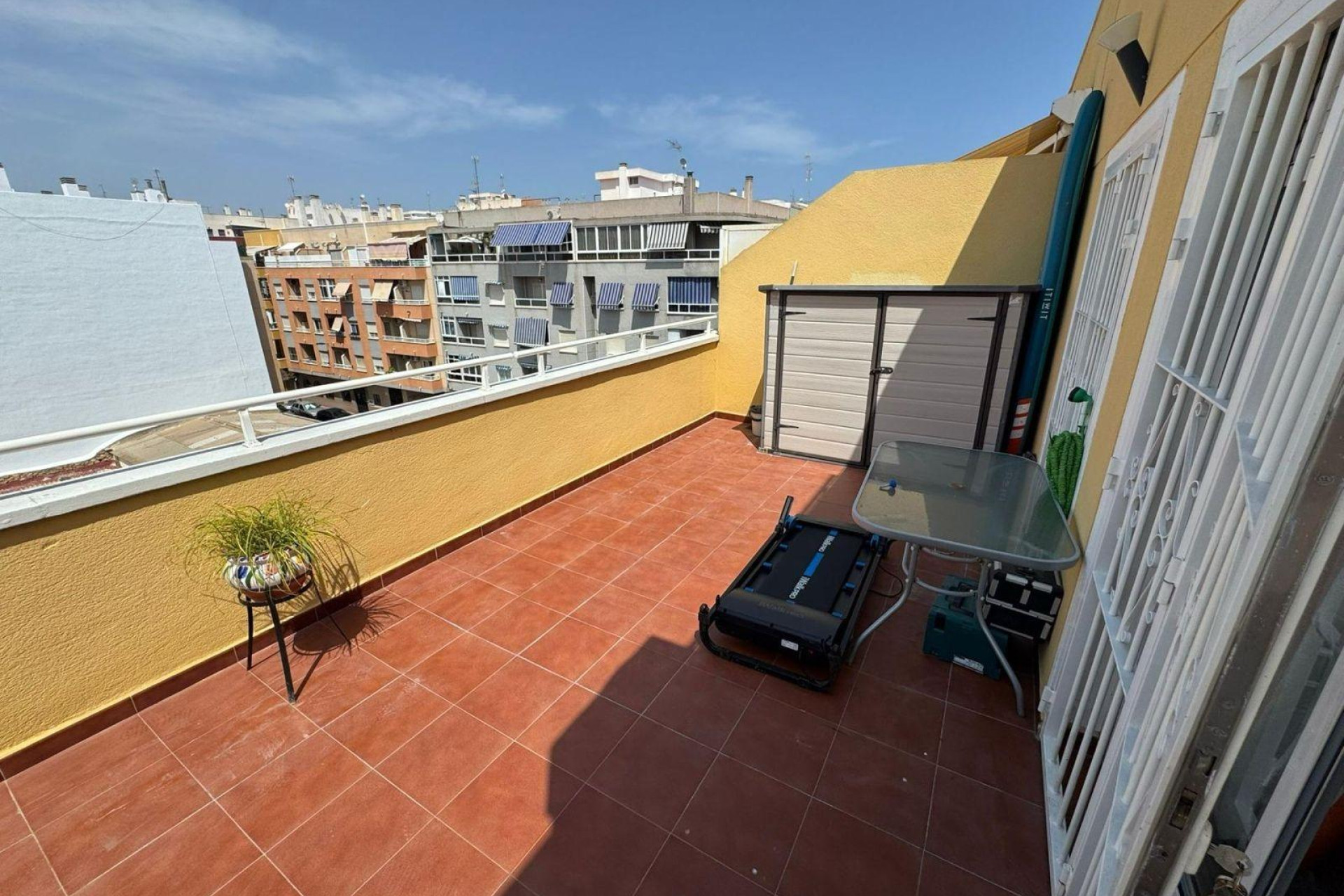 Resale - Apartment  - Torrevieja - Estacion de autobuses