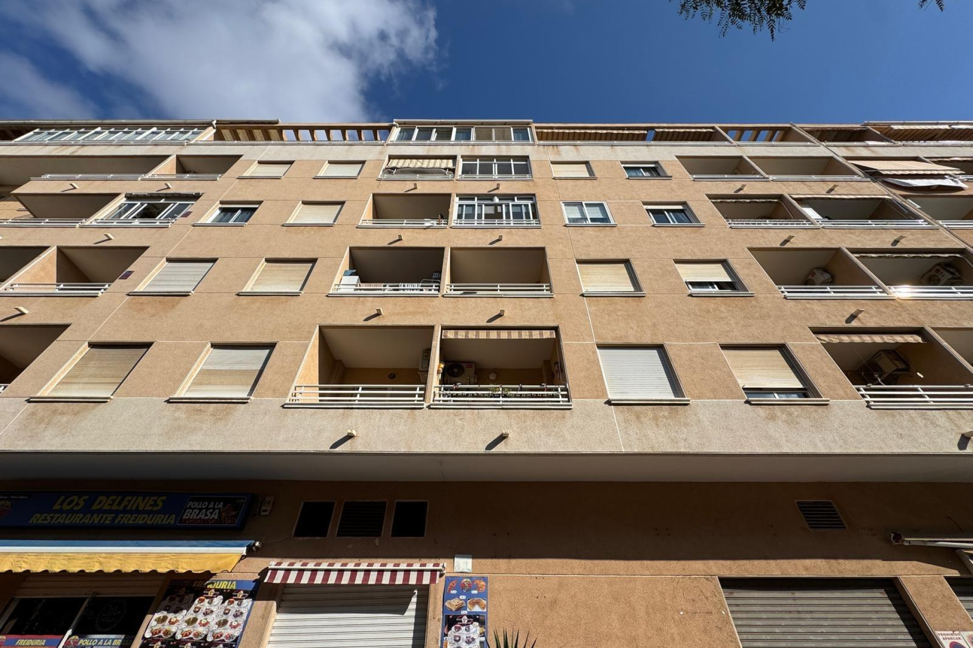 Resale - Apartment  - Torrevieja - Estacion de autobuses