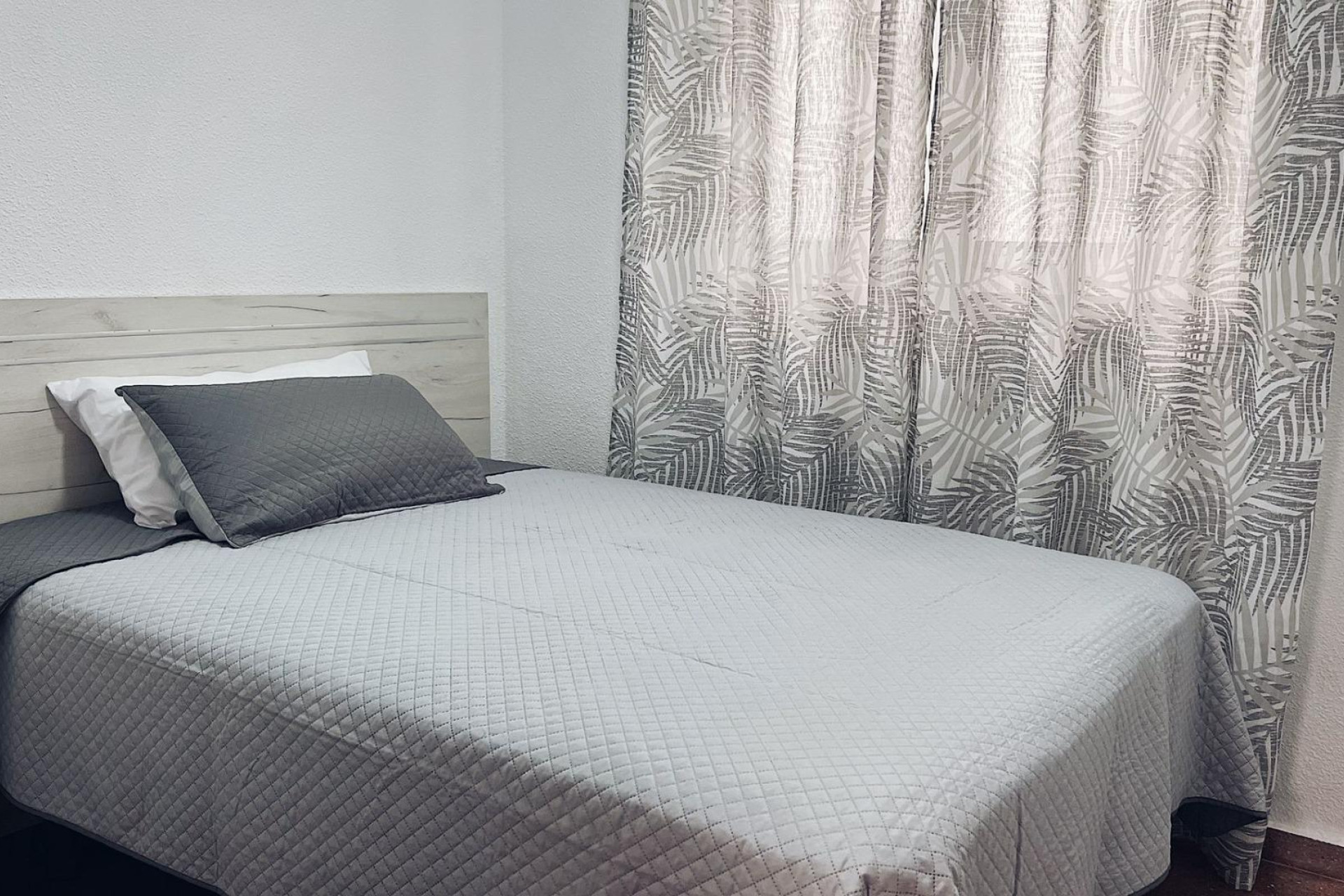 Resale - Apartment  - Torrevieja - Estacion de autobuses