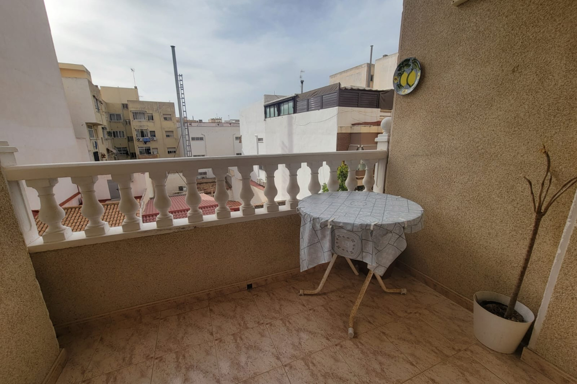 Resale - Apartment  - Torrevieja - Estacion de autobuses