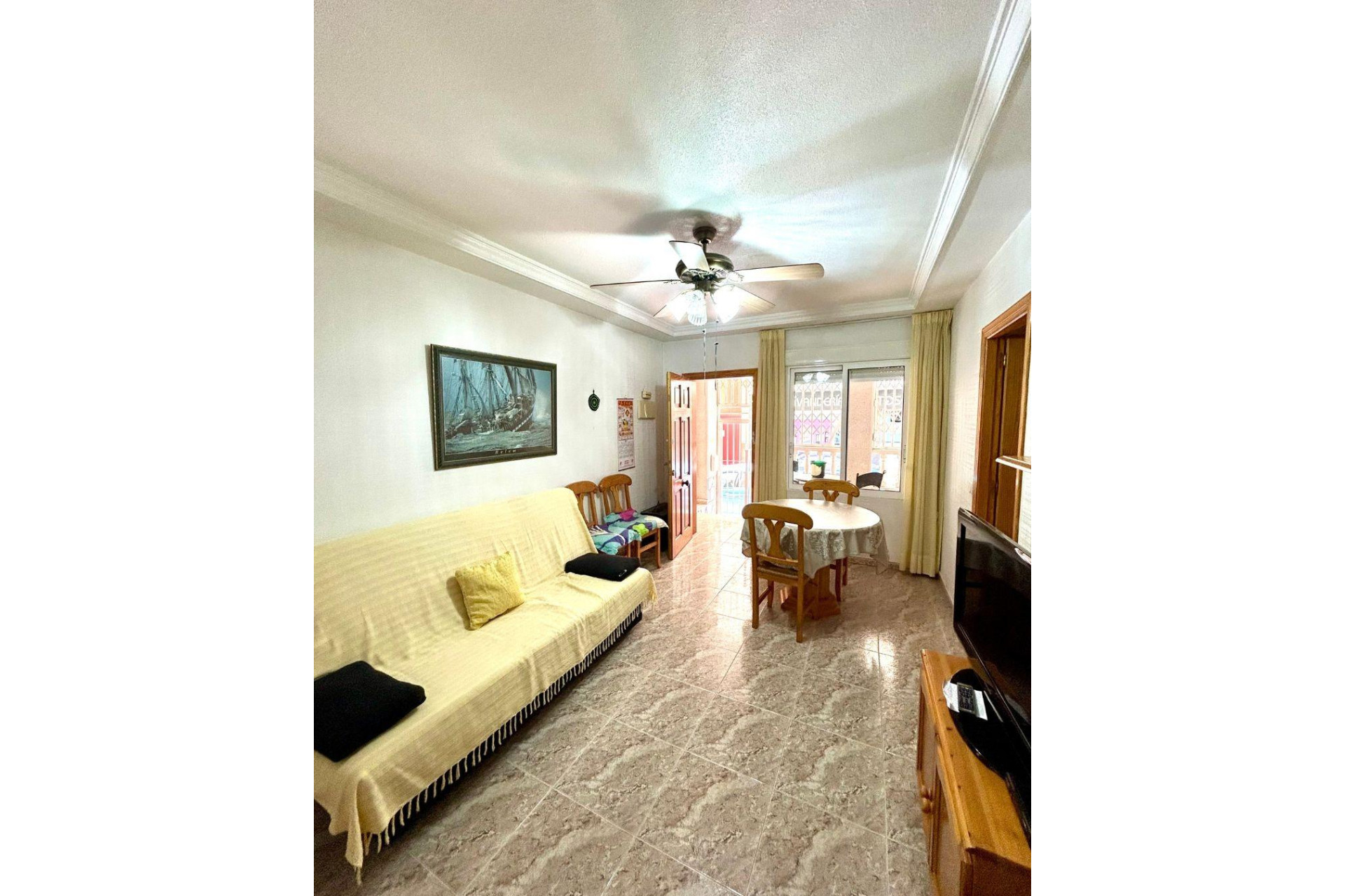 Resale - Apartment  - Torrevieja - Estacion de autobuses