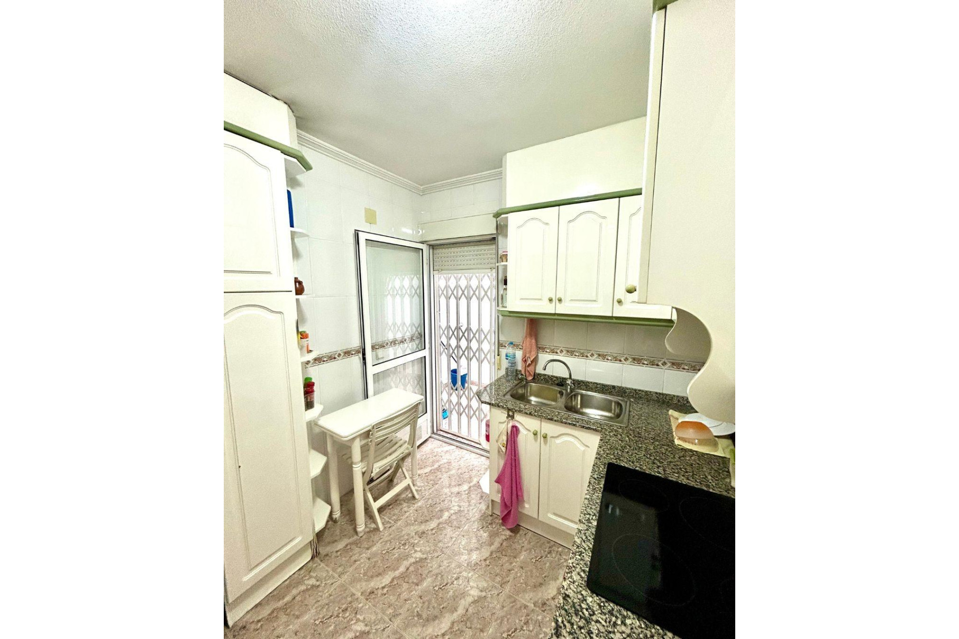 Resale - Apartment  - Torrevieja - Estacion de autobuses