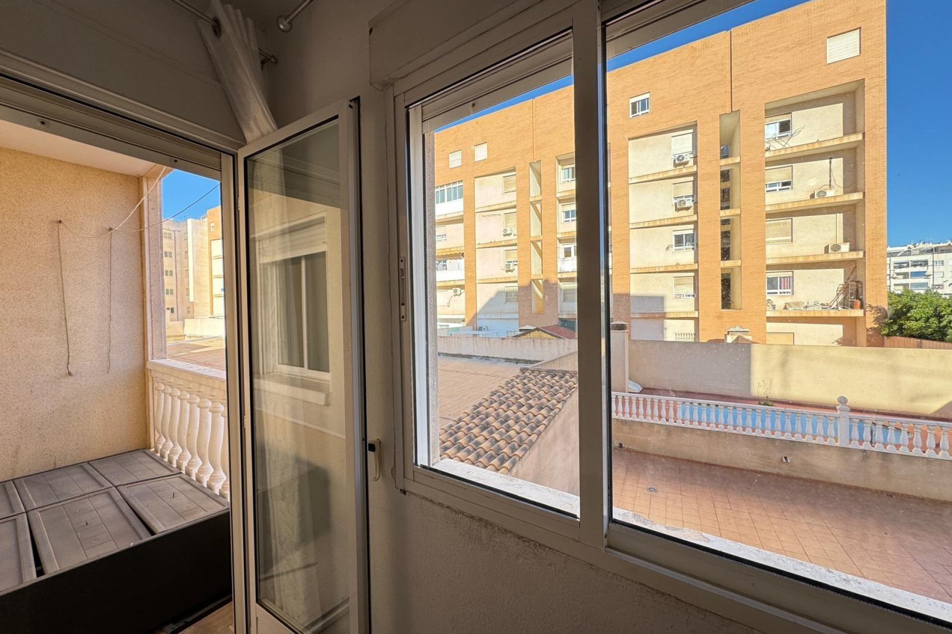 Resale - Apartment  - Torrevieja - Estacion de autobuses