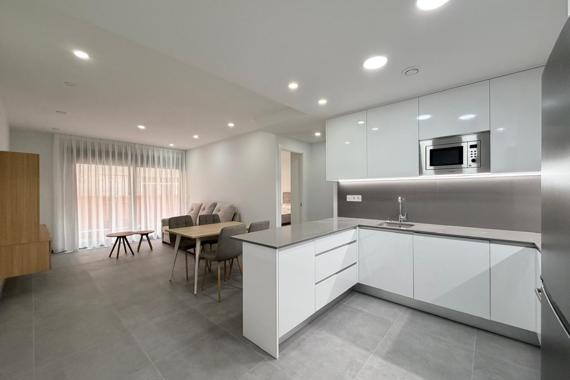 Resale - Apartment  - Torrevieja - Estacion de autobuses