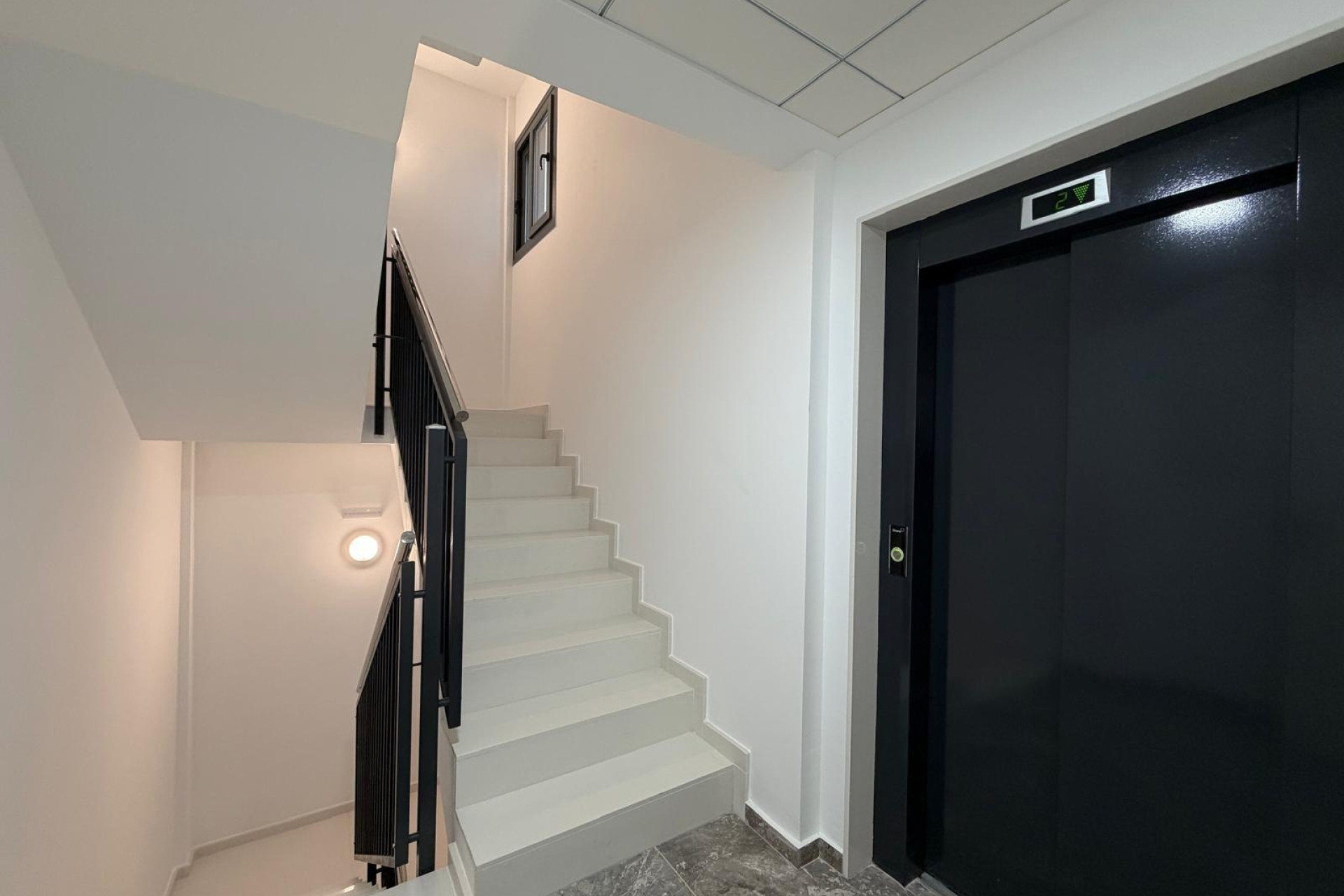 Resale - Apartment  - Torrevieja - Estacion de autobuses