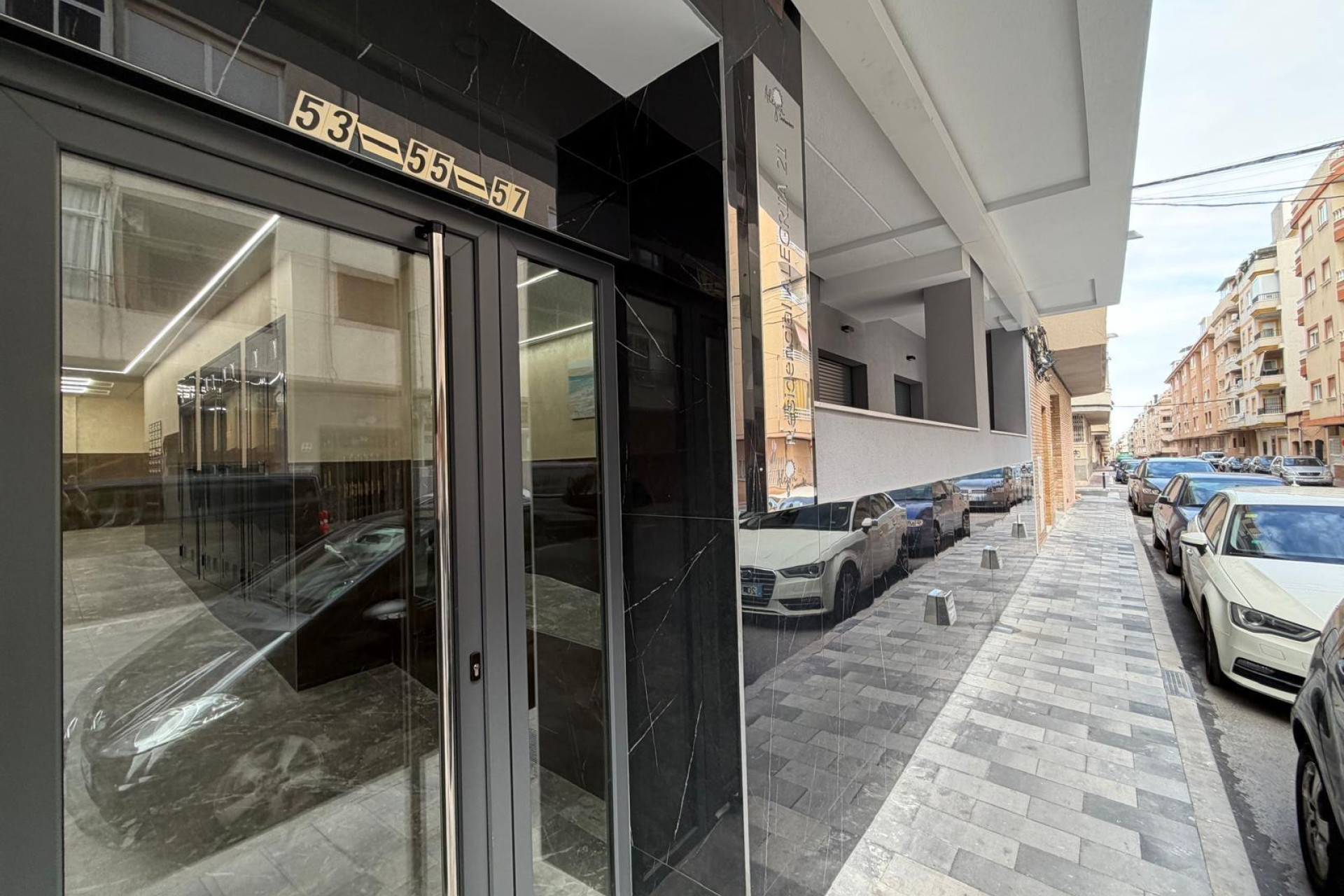 Resale - Apartment  - Torrevieja - Estacion de autobuses