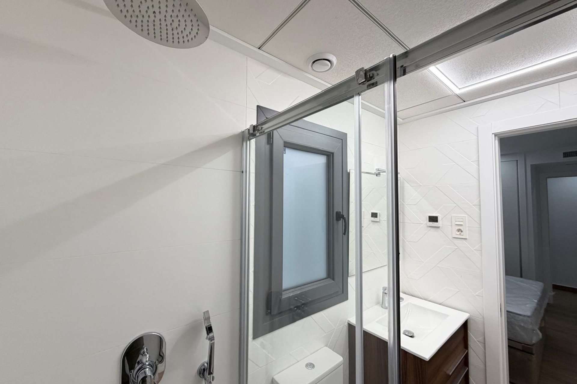 Resale - Apartment  - Torrevieja - Estacion de autobuses