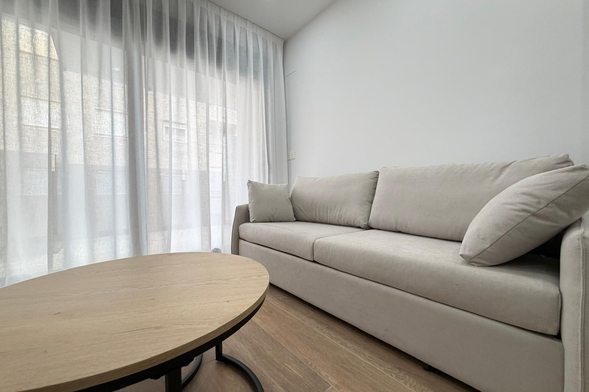 Resale - Apartment  - Torrevieja - Estacion de autobuses