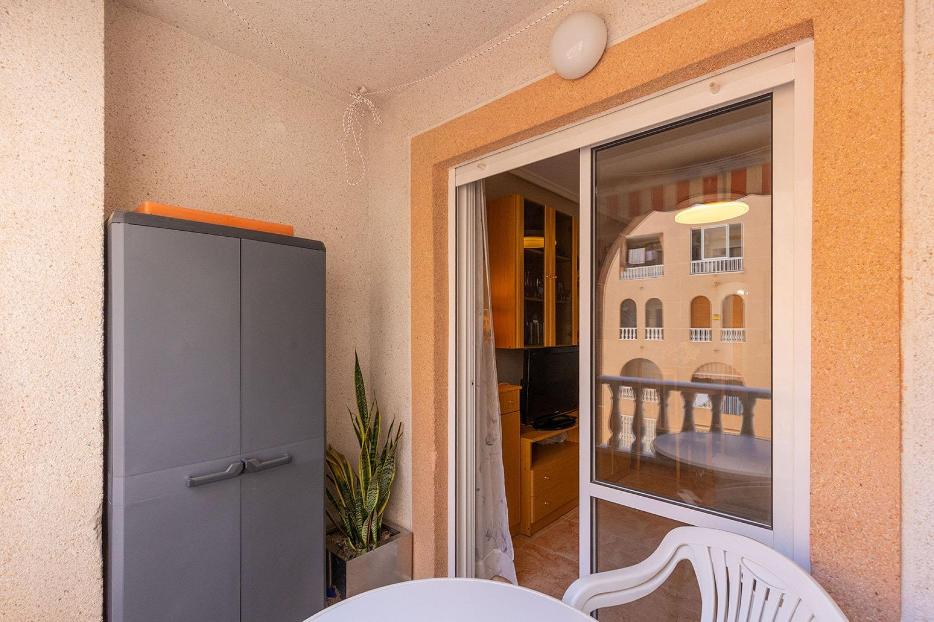 Resale - Apartment  - Torrevieja - Habaneras