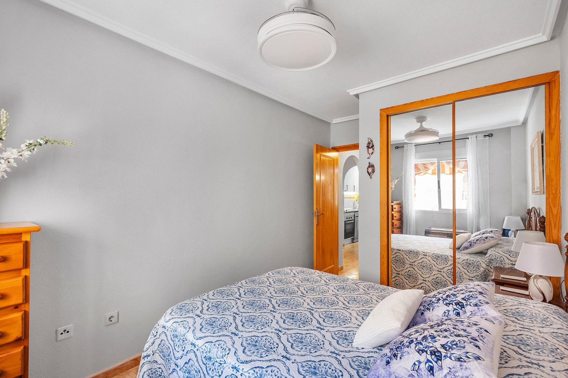 Resale - Apartment  - Torrevieja - Habaneras