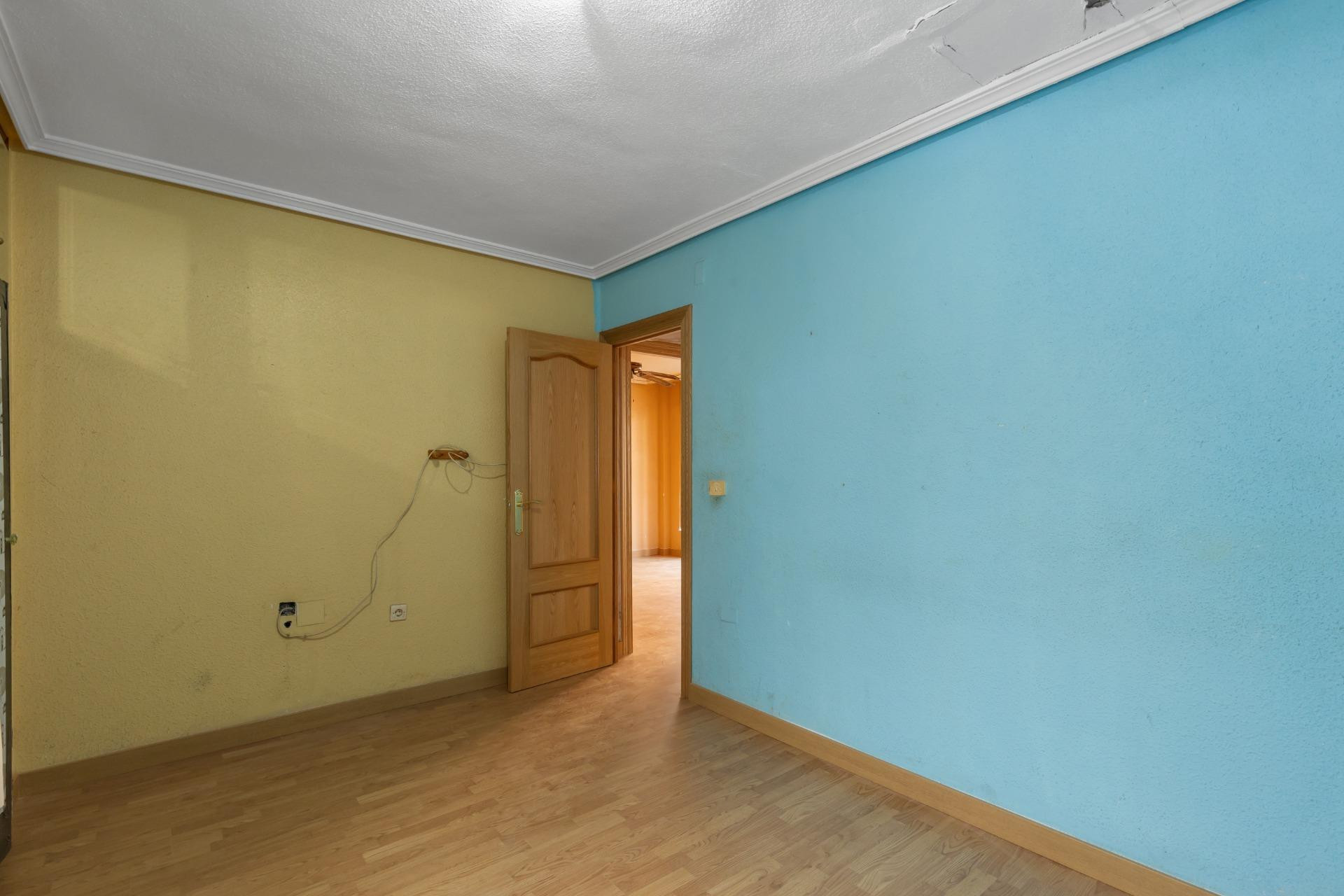 Resale - Apartment  - Torrevieja - Habaneras