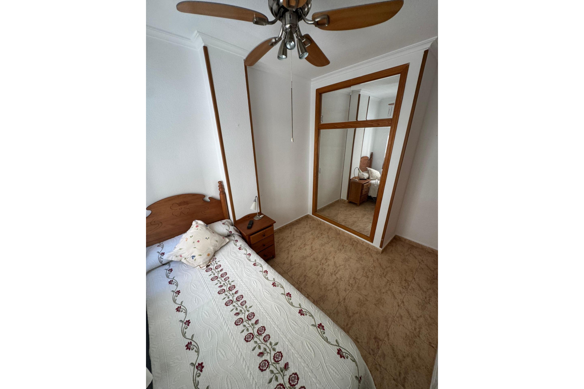 Resale - Apartment  - Torrevieja - Habaneras