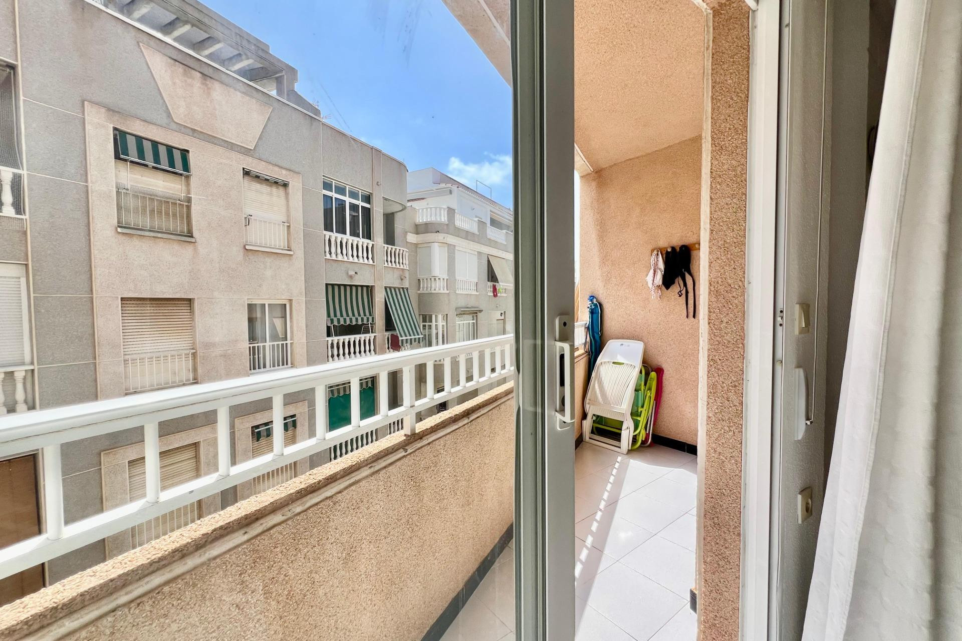 Resale - Apartment  - Torrevieja - Habaneras