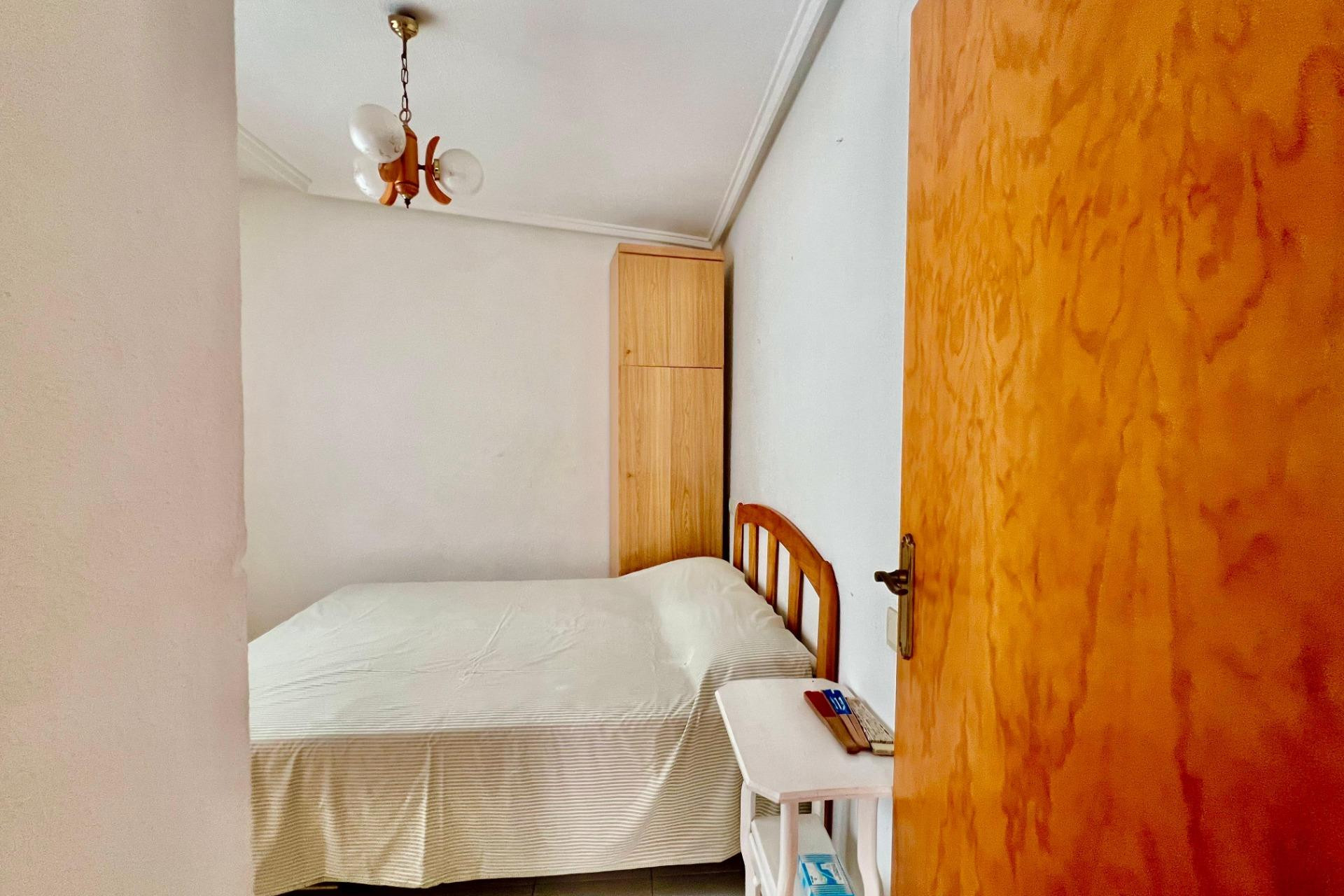 Resale - Apartment  - Torrevieja - Habaneras