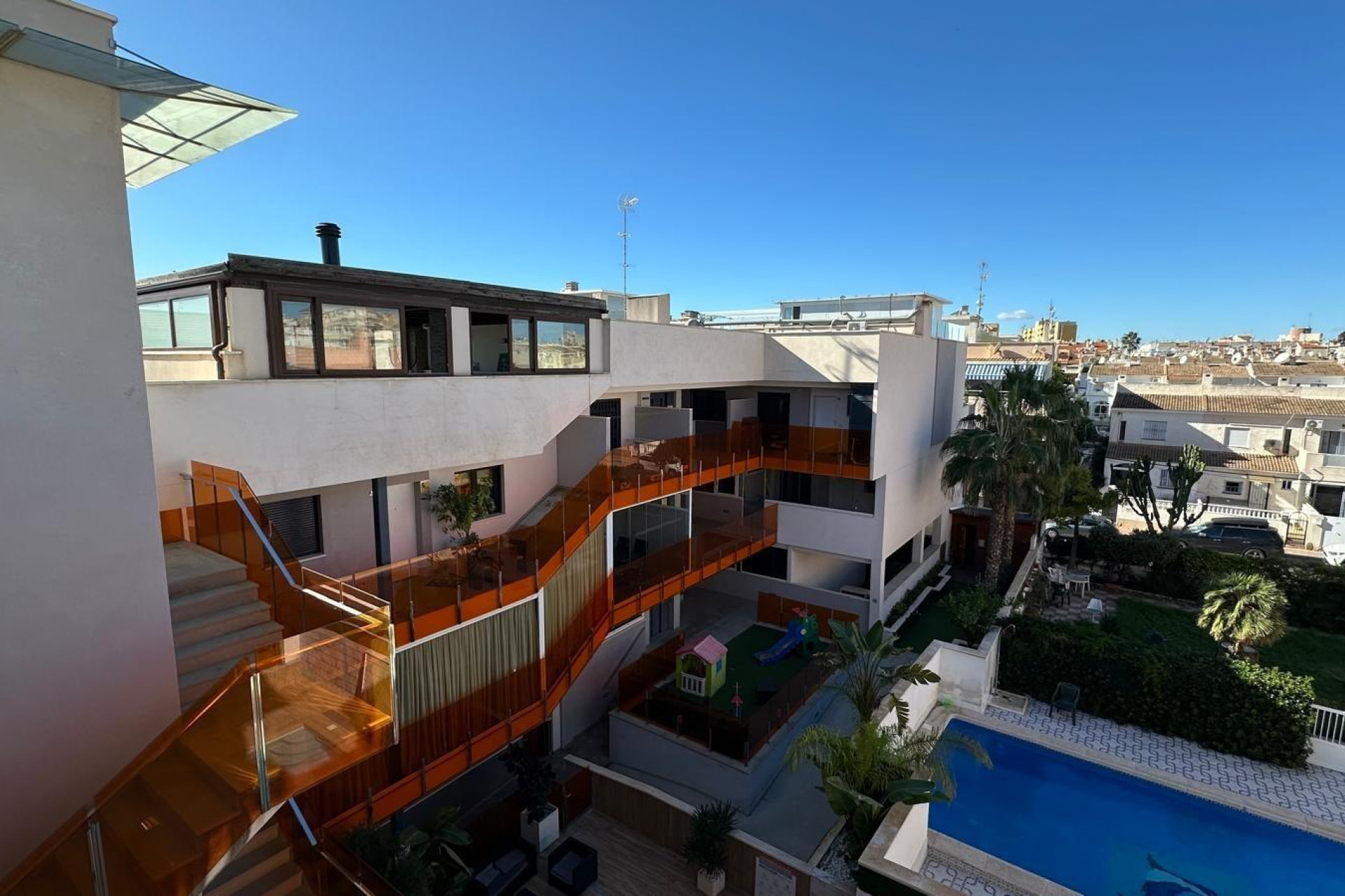 Resale - Apartment  - Torrevieja - Habaneras