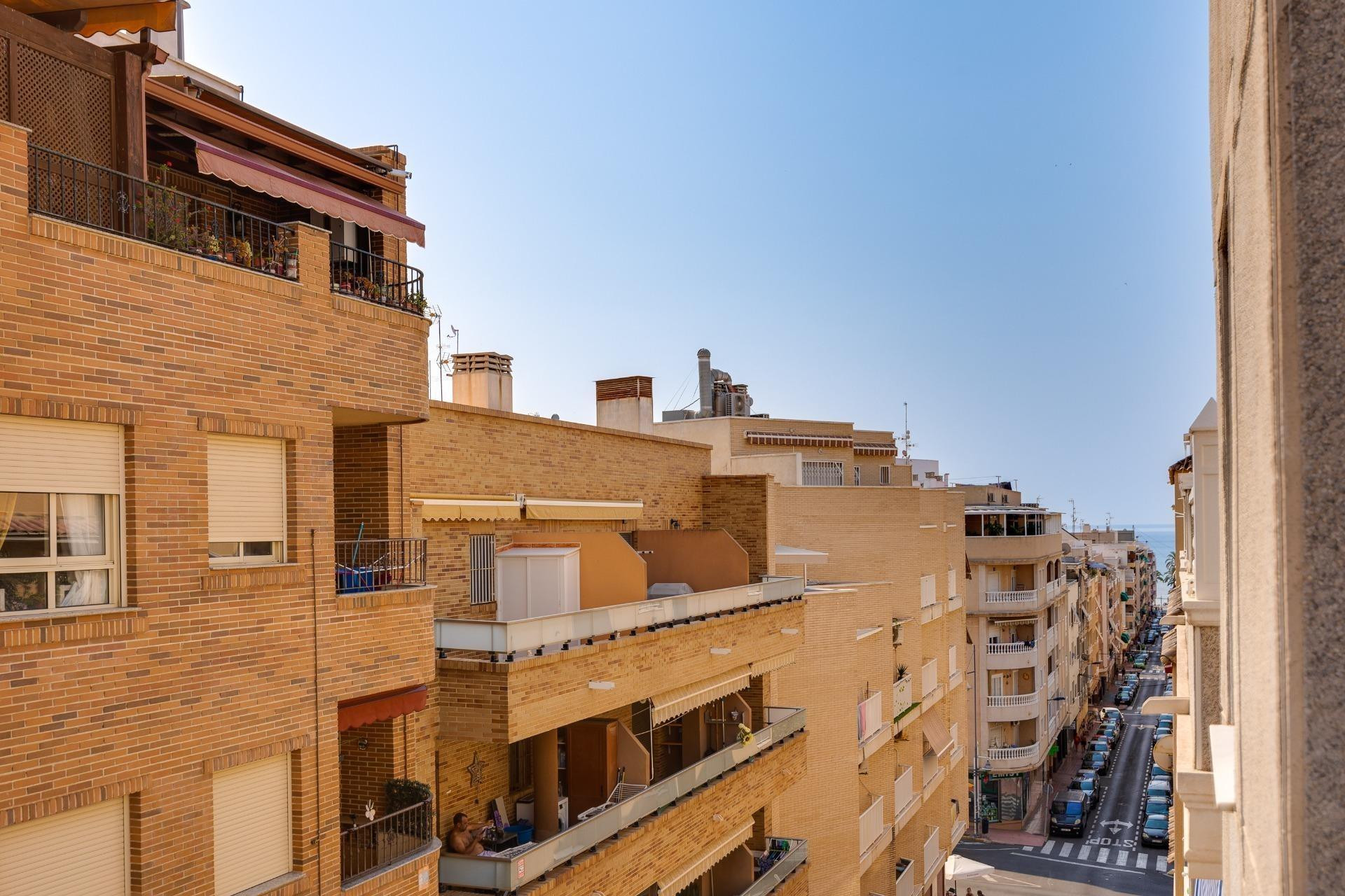 Resale - Apartment  - Torrevieja - Habaneras