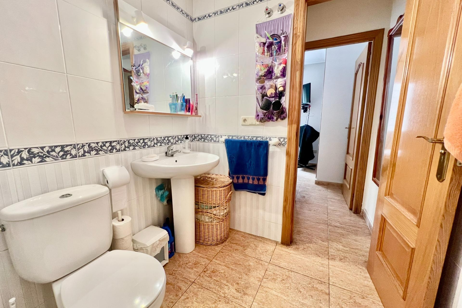 Resale - Apartment  - Torrevieja - Habaneras