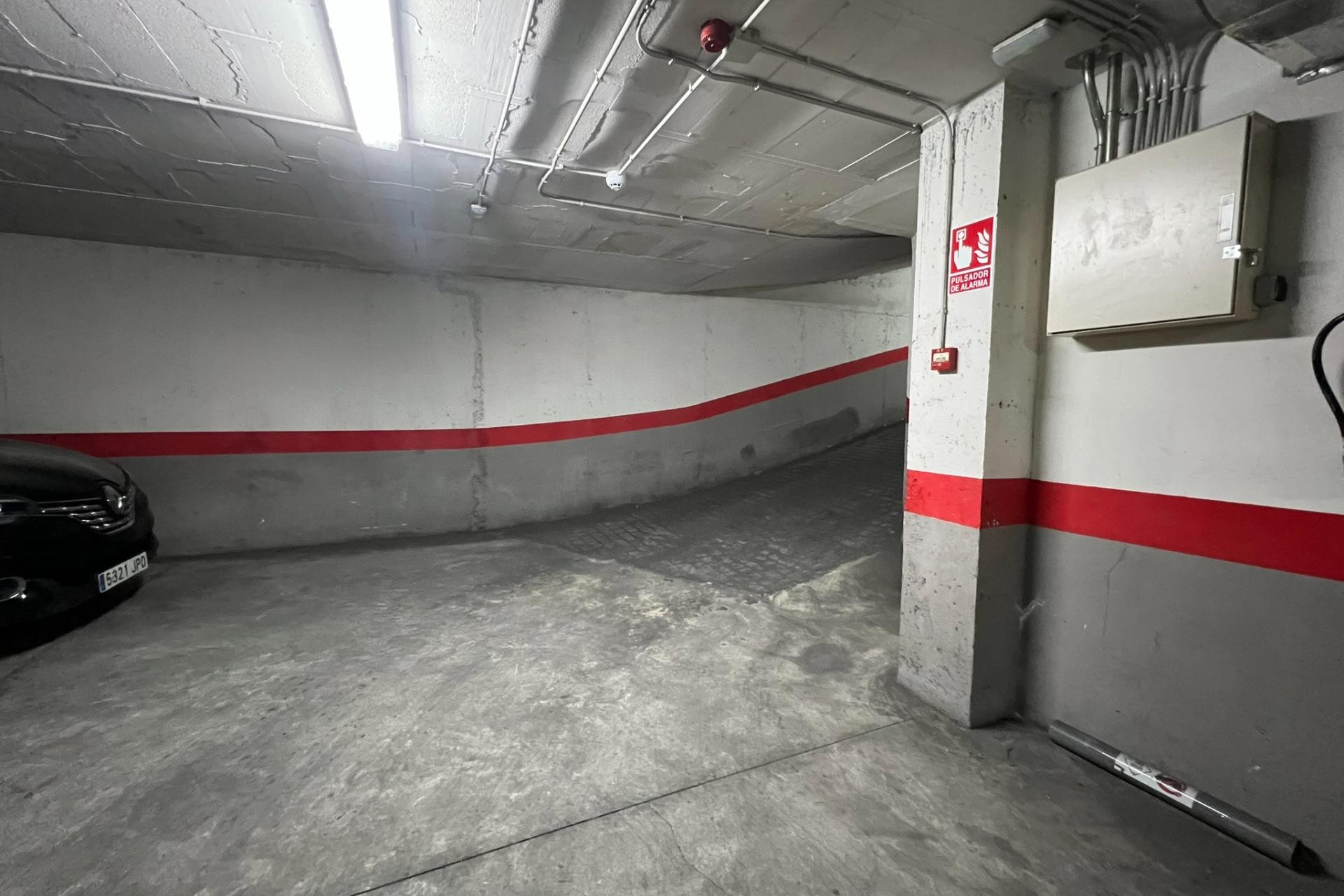 Resale - Apartment  - Torrevieja - Habaneras