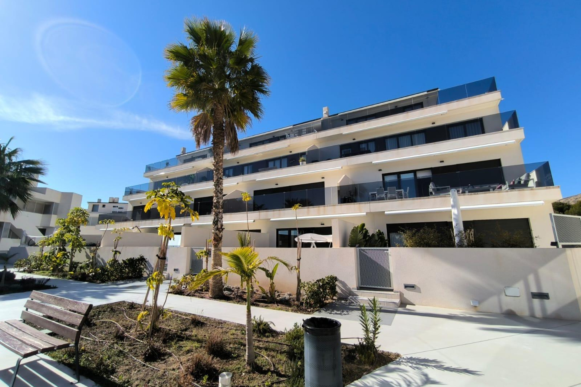 Resale - Apartment  - Torrevieja - Habaneras
