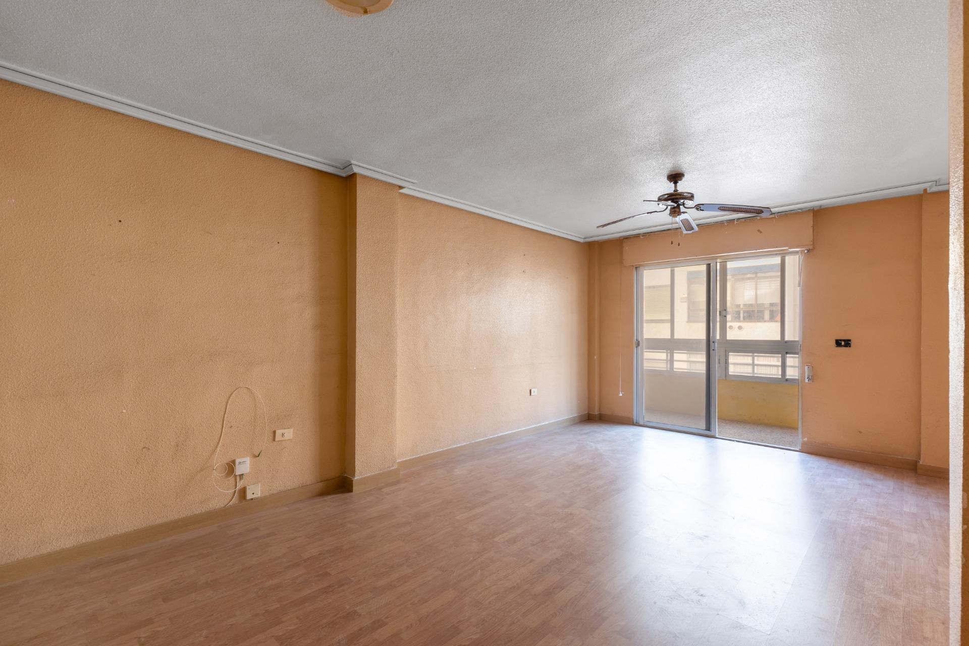 Resale - Apartment  - Torrevieja - Habaneras