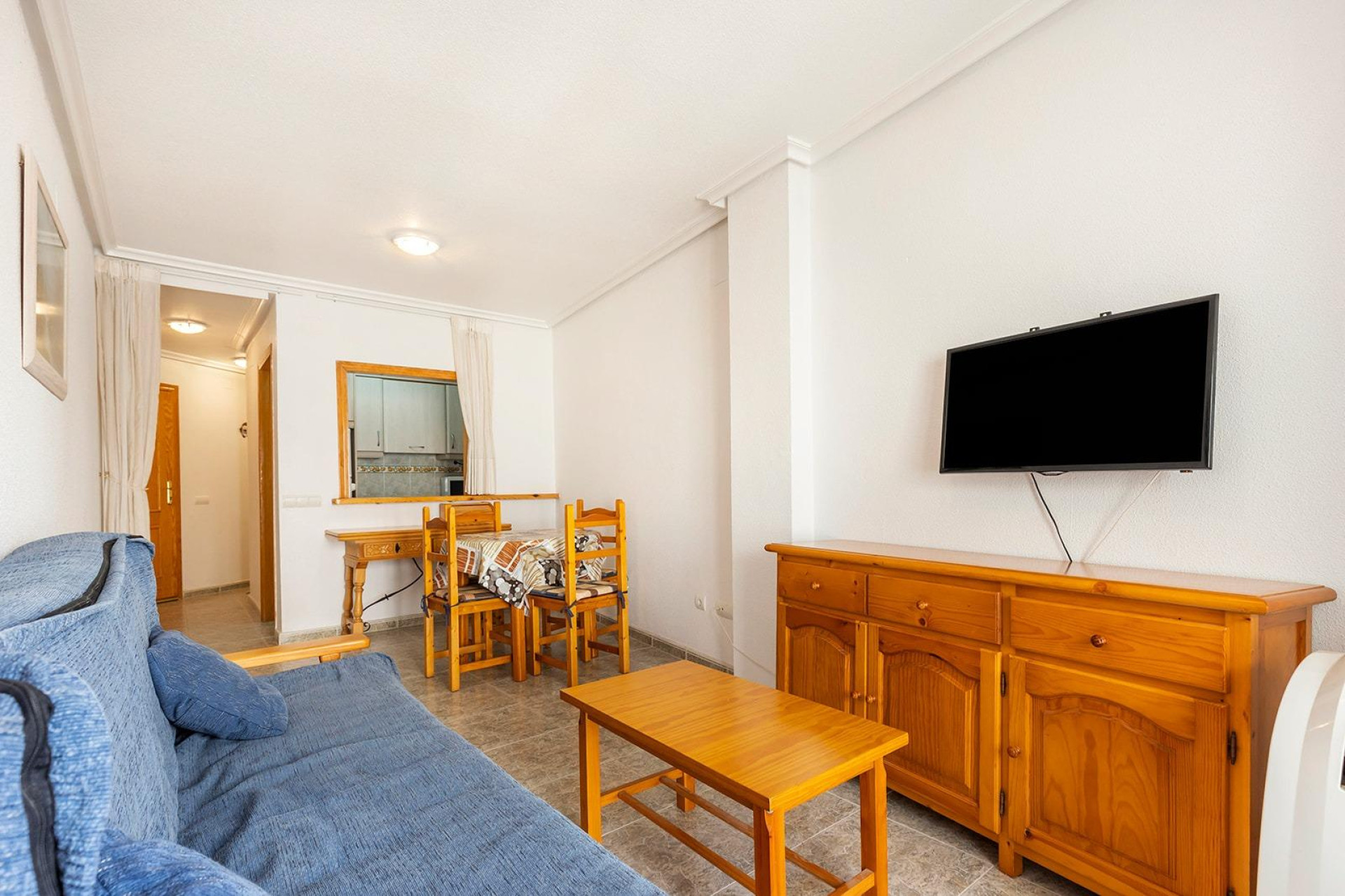 Resale - Apartment  - Torrevieja - La Mata pueblo