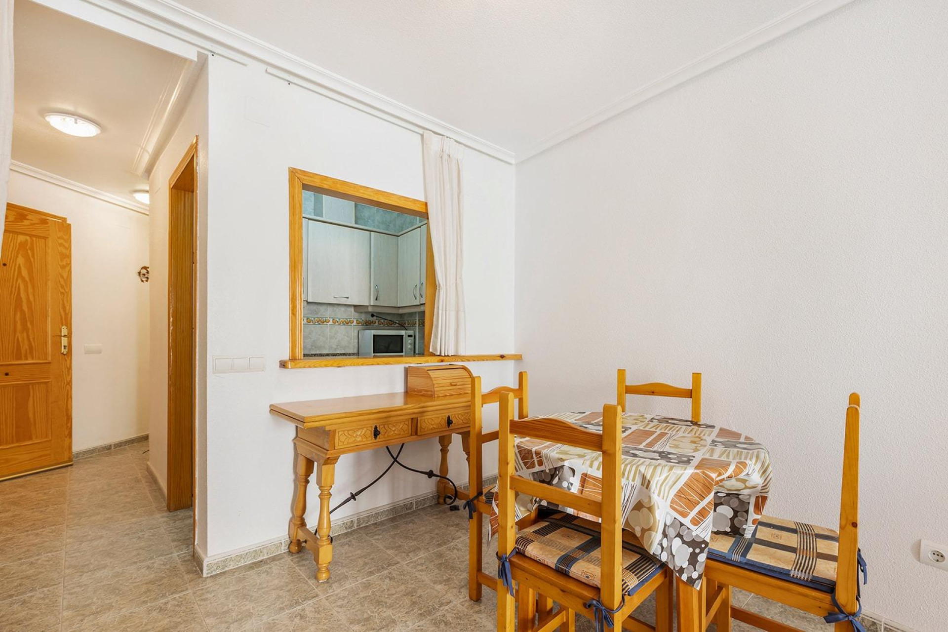 Resale - Apartment  - Torrevieja - La Mata pueblo