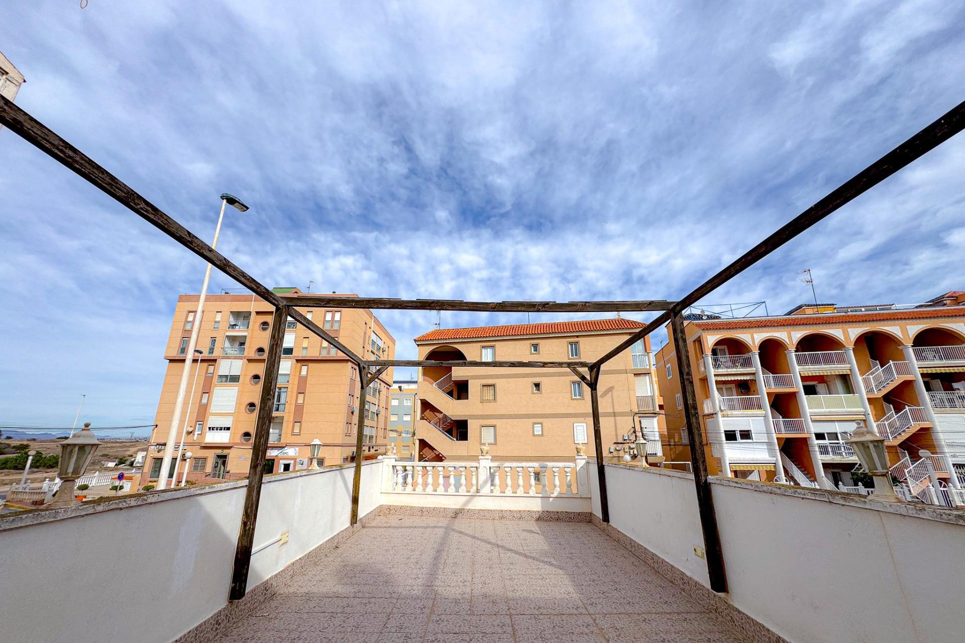 Resale - Apartment  - Torrevieja - La Mata pueblo