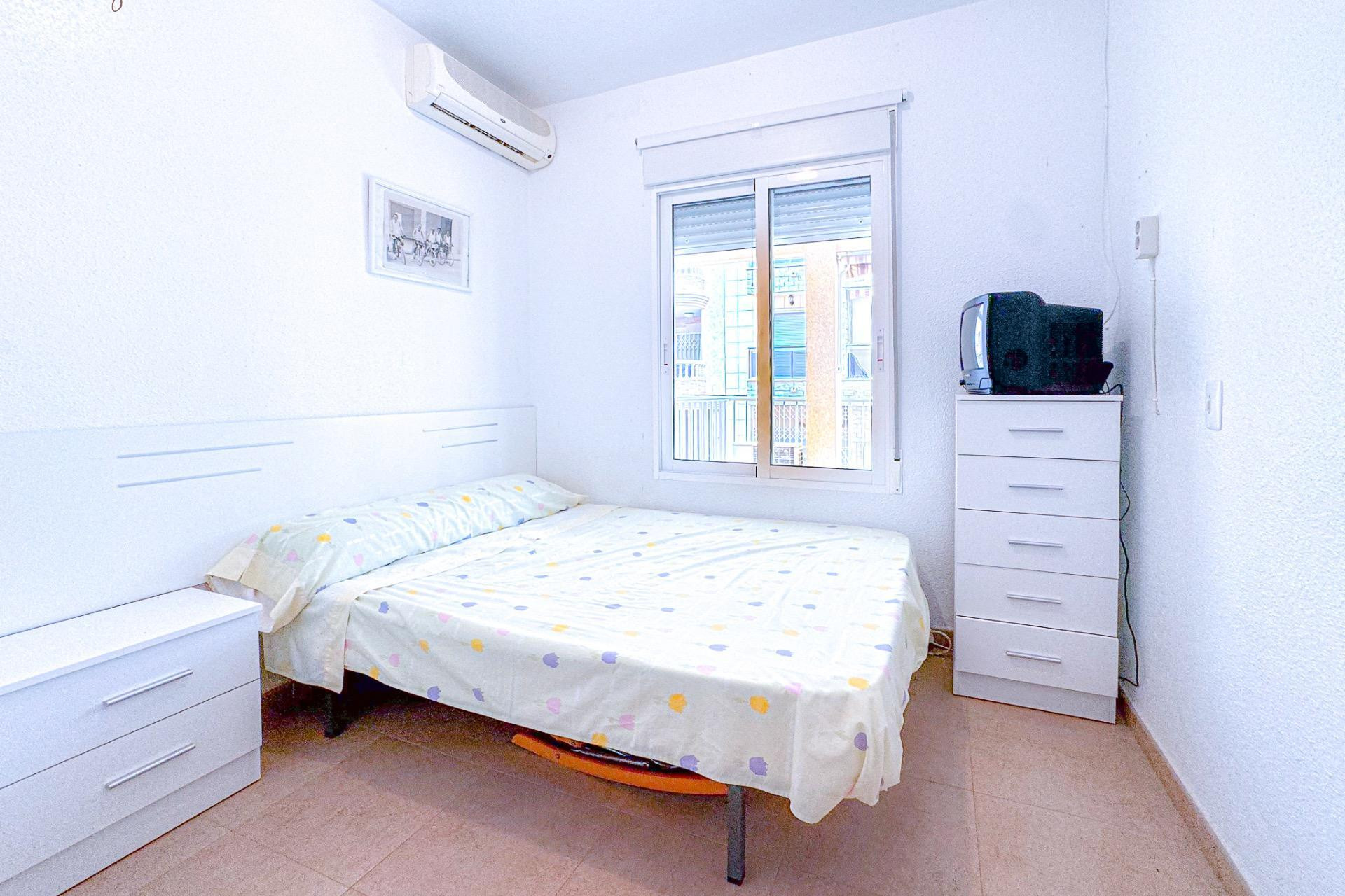 Resale - Apartment  - Torrevieja - La Mata pueblo