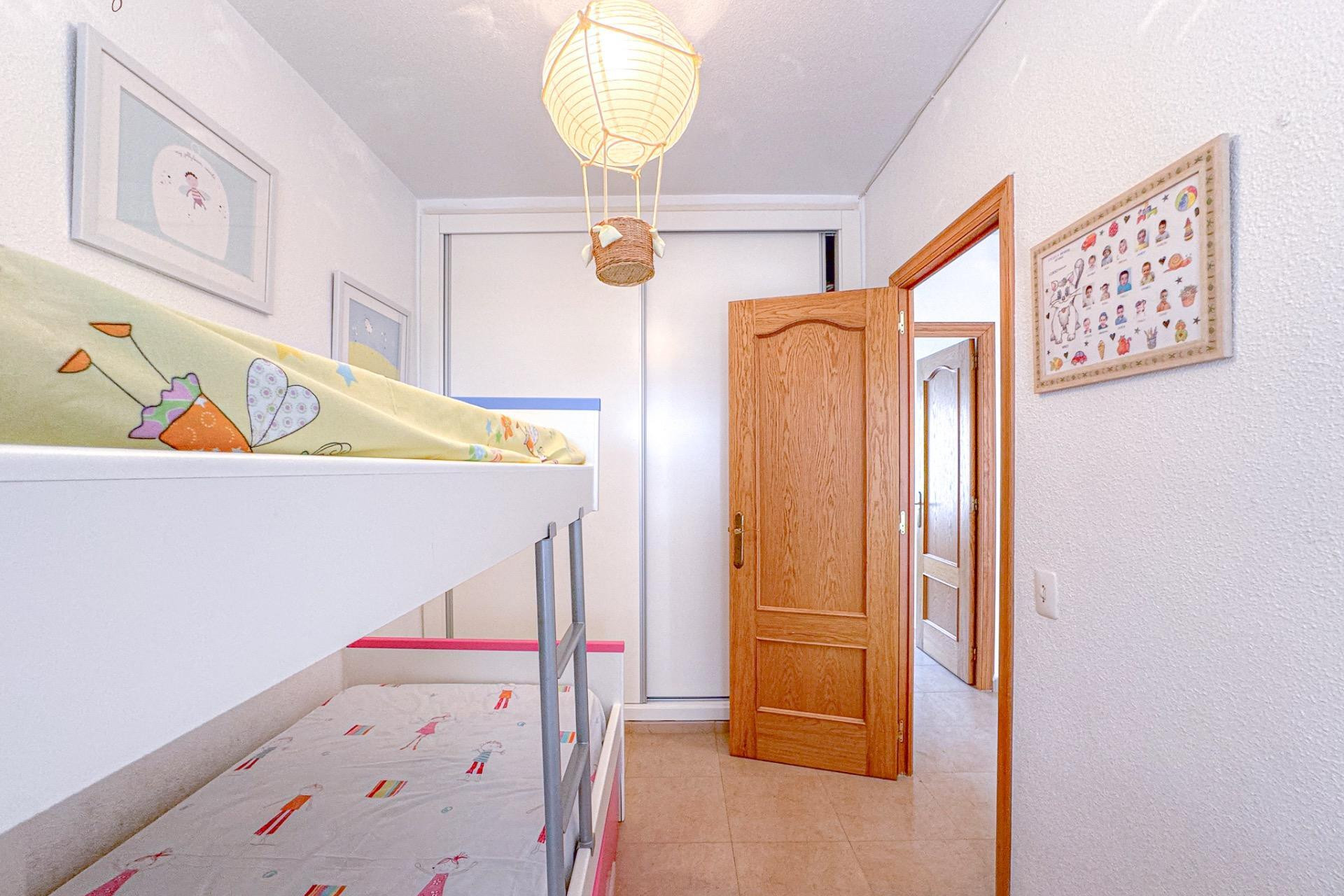 Resale - Apartment  - Torrevieja - La Mata pueblo