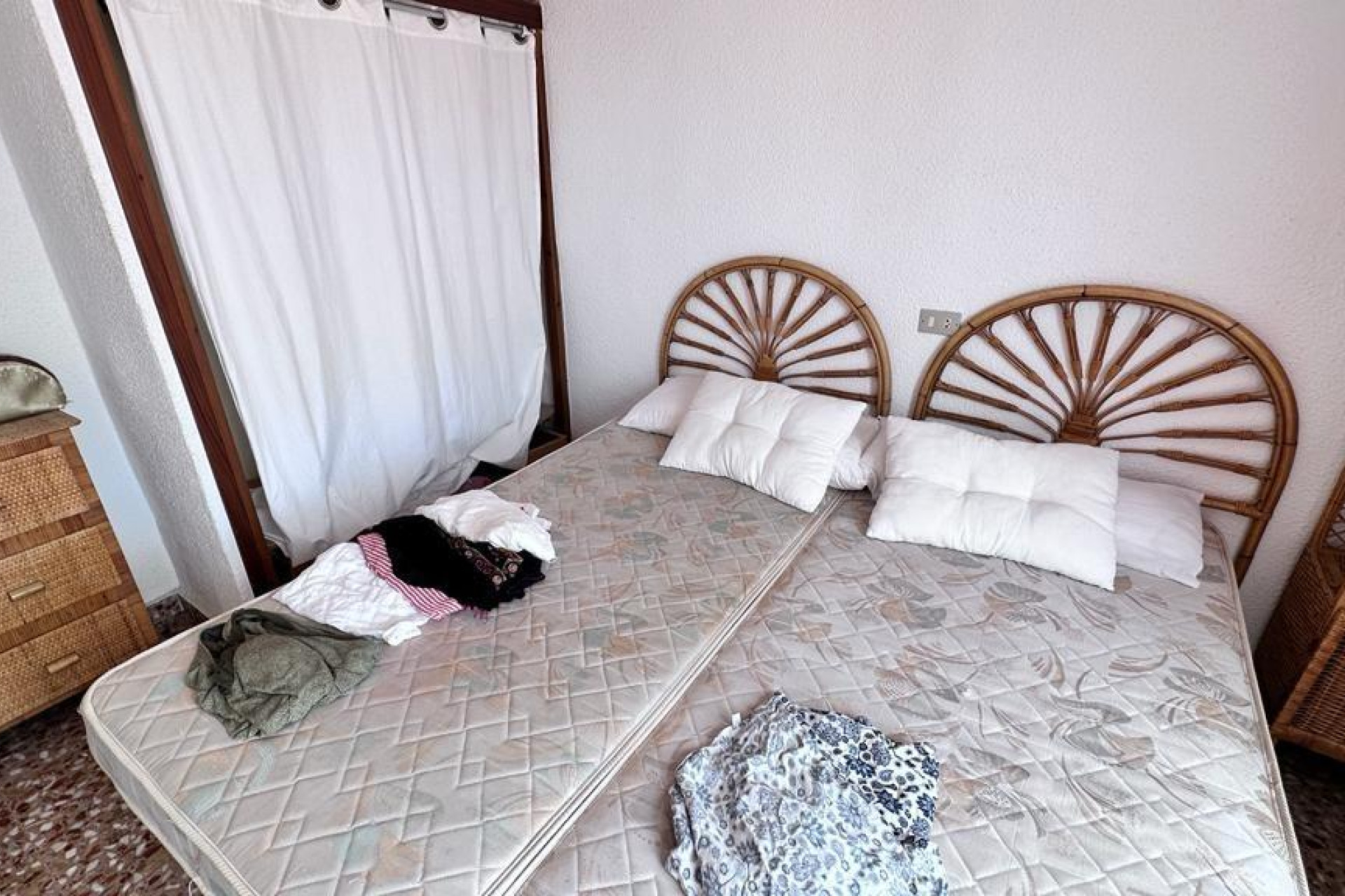 Resale - Apartment  - Torrevieja - La Mata pueblo